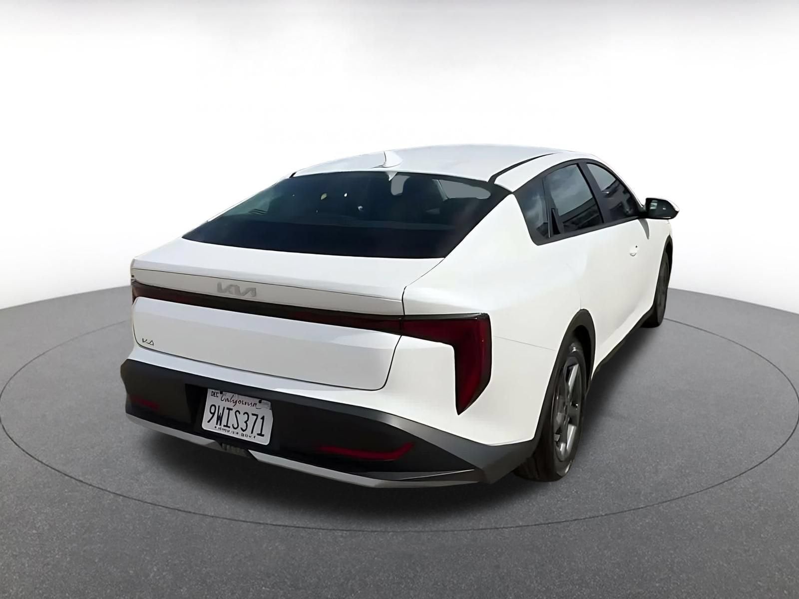 Thumbnail: 2026 Kia K4 - 14