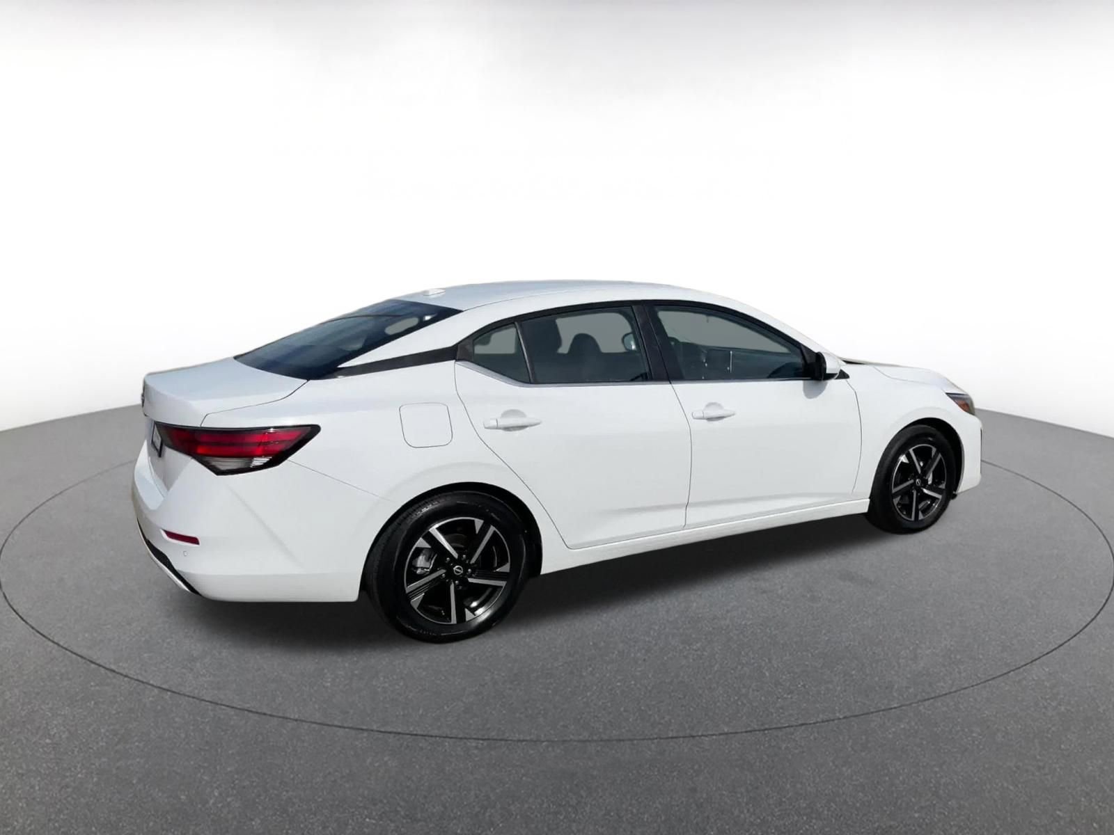 Thumbnail: 2025 Nissan Sentra - 15