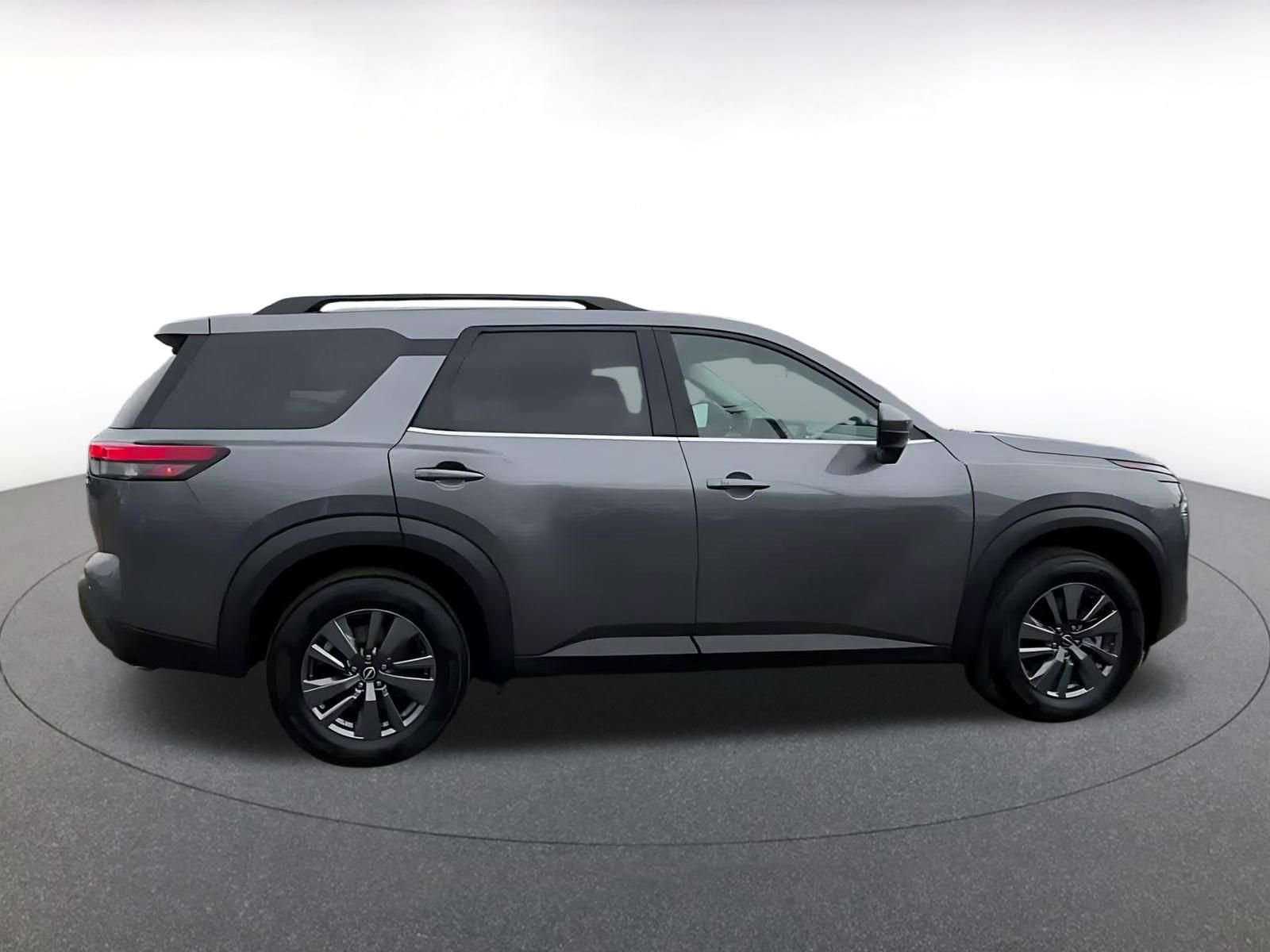 Thumbnail: 2025 Nissan Pathfinder - 16