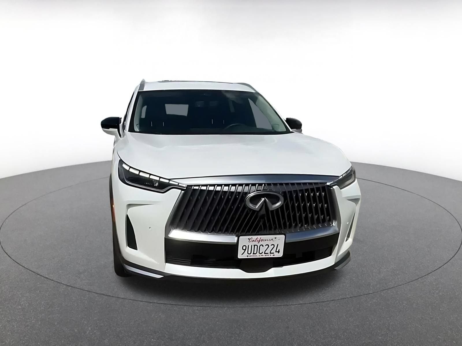 Thumbnail: 2026 INFINITI QX60 - 4