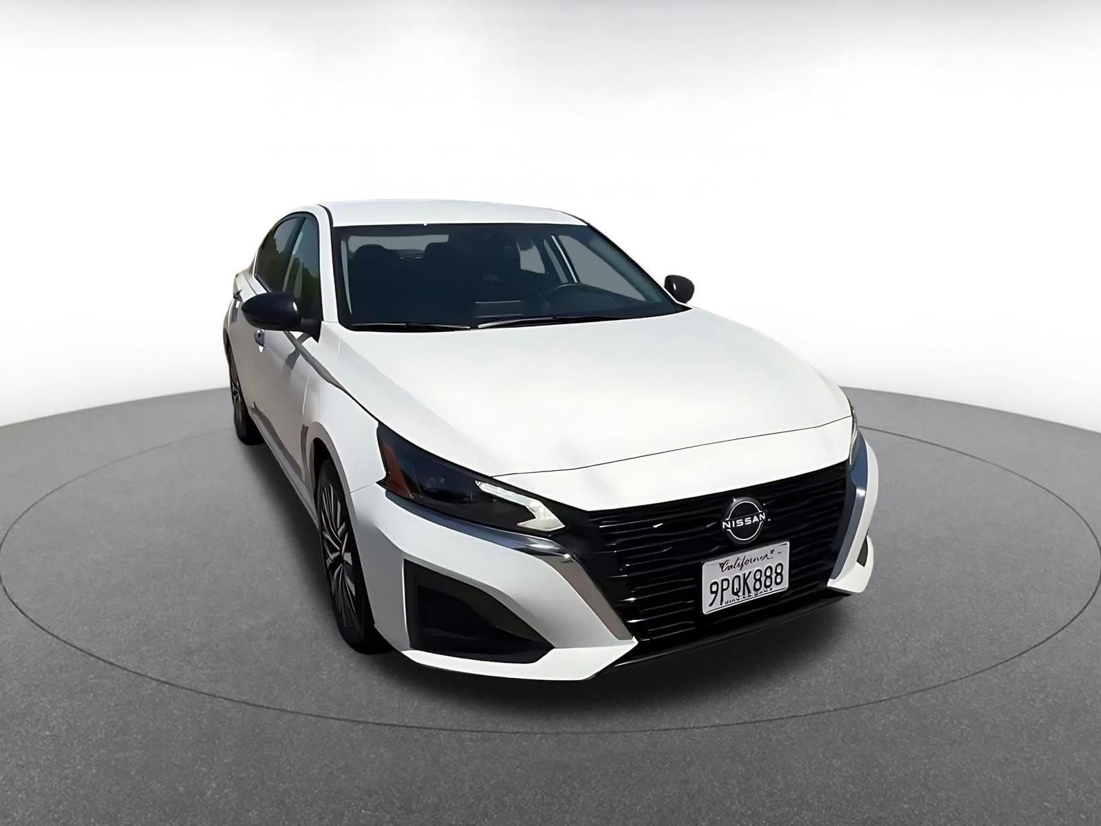 Thumbnail: 2025 Nissan Altima - 3