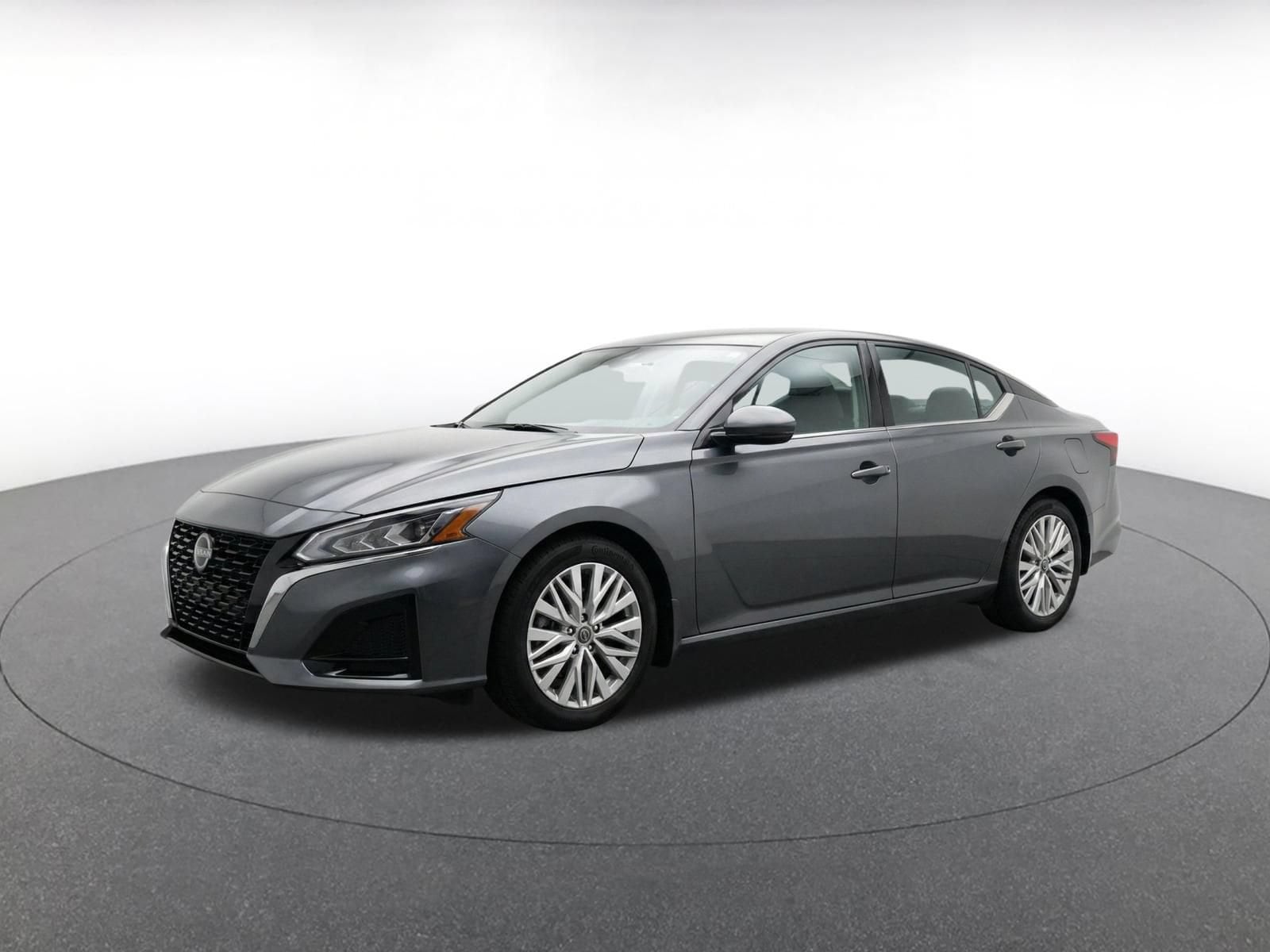 Thumbnail: 2025 Nissan Altima - 3