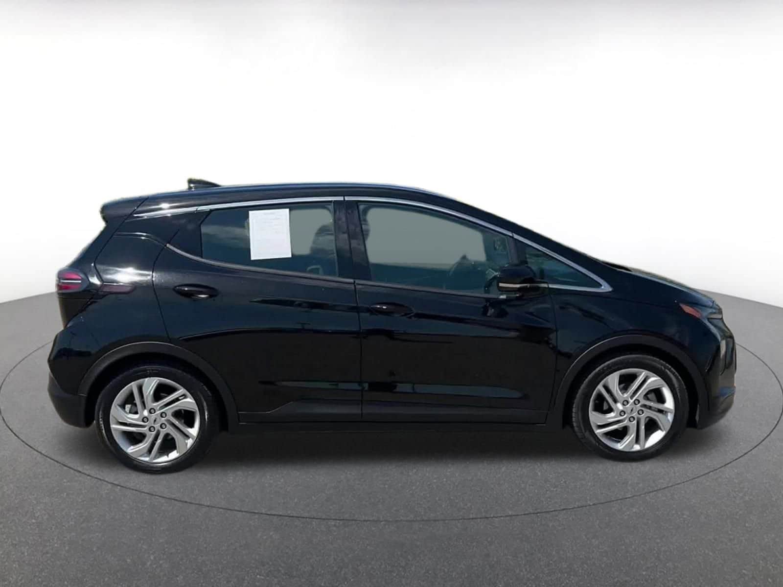 Thumbnail: 2023 Chevrolet Bolt EV - 16