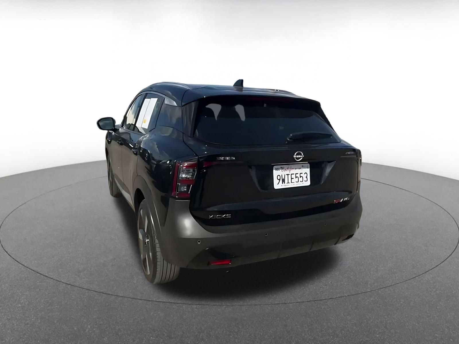 Thumbnail: 2026 Nissan Kicks - 10