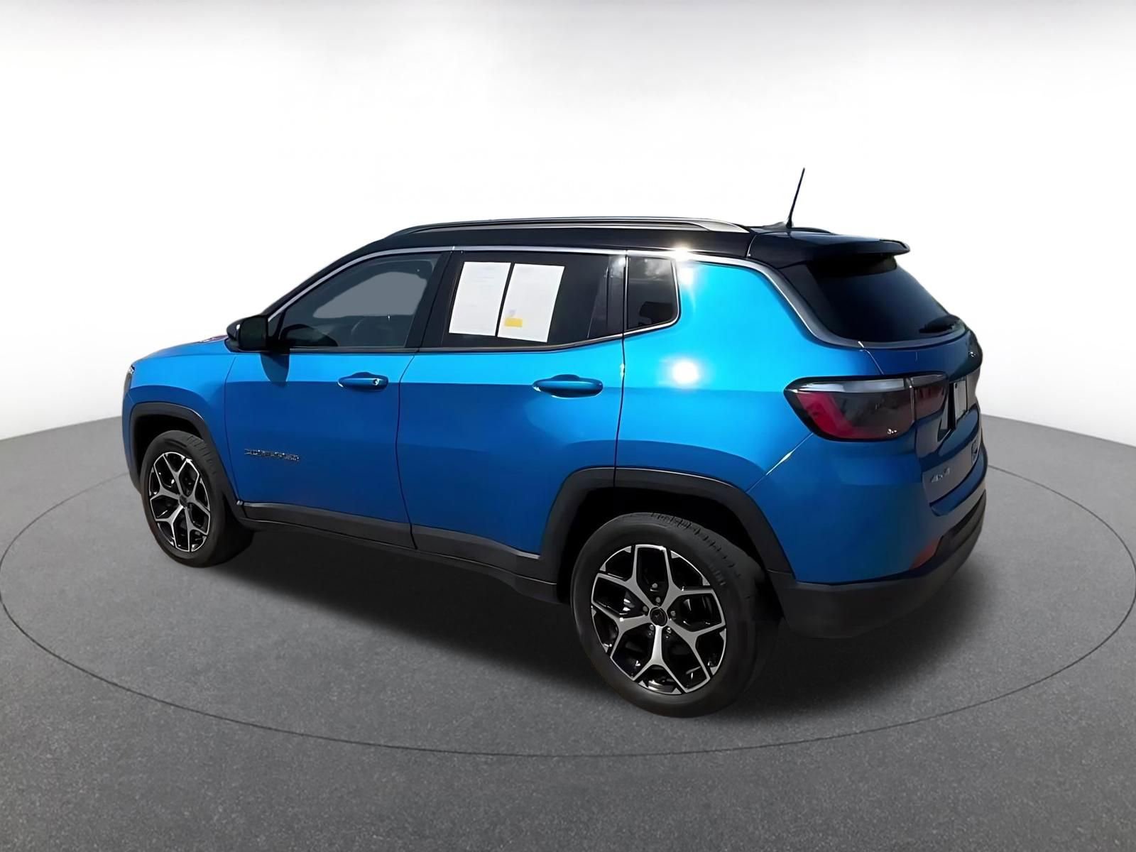 Thumbnail: 2025 Jeep Compass - 10