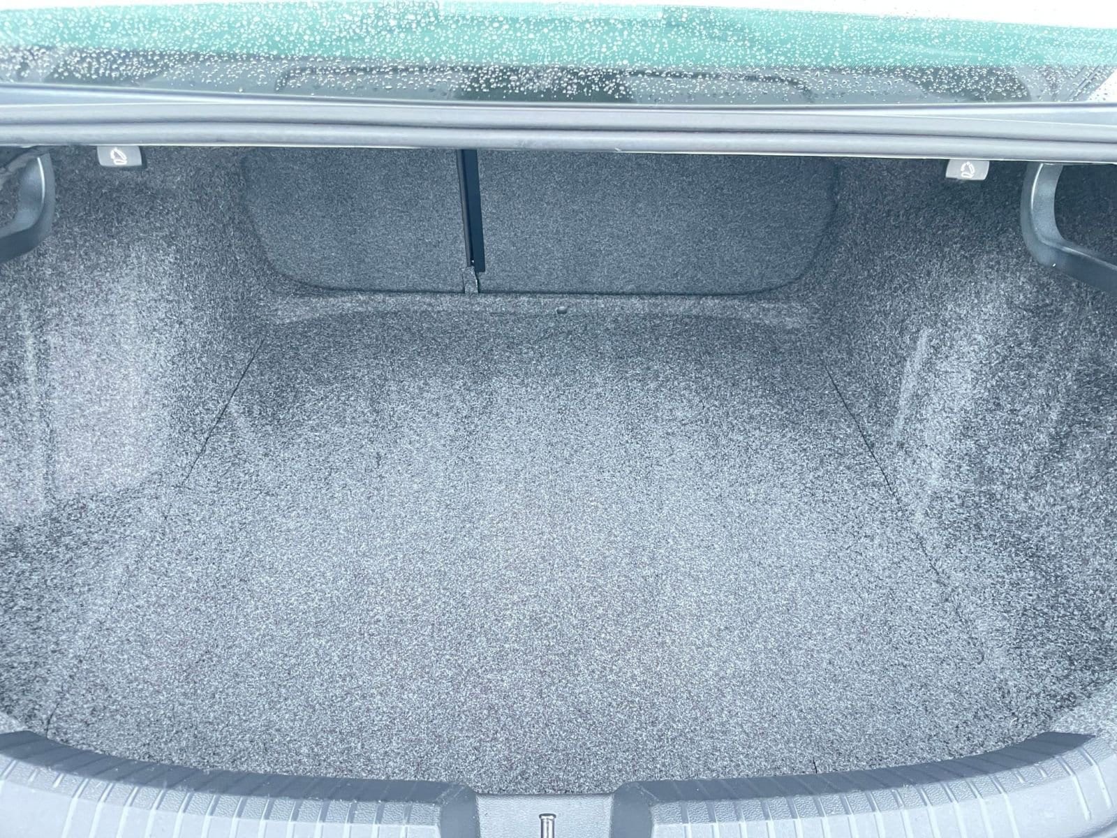 Thumbnail: 2025 Volkswagen Jetta - 32