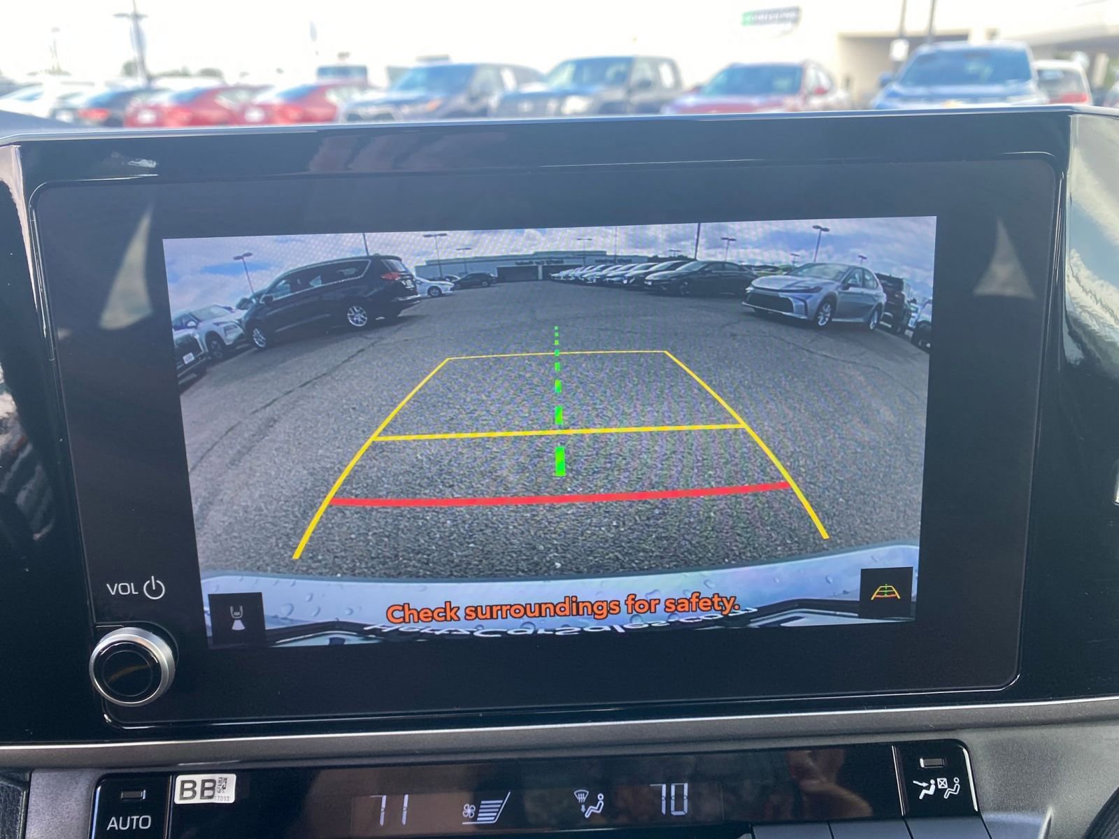 Thumbnail: 2025 Toyota Camry - 17