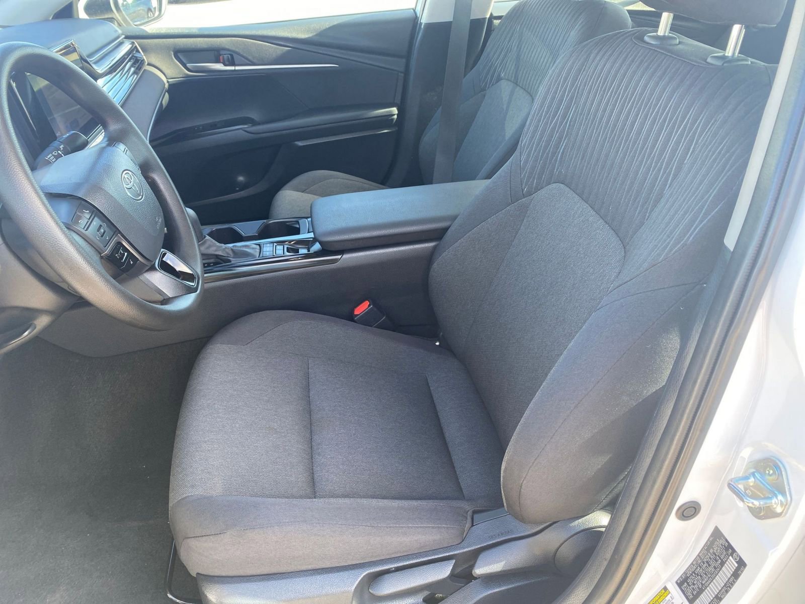 Thumbnail: 2025 Toyota Camry - 27