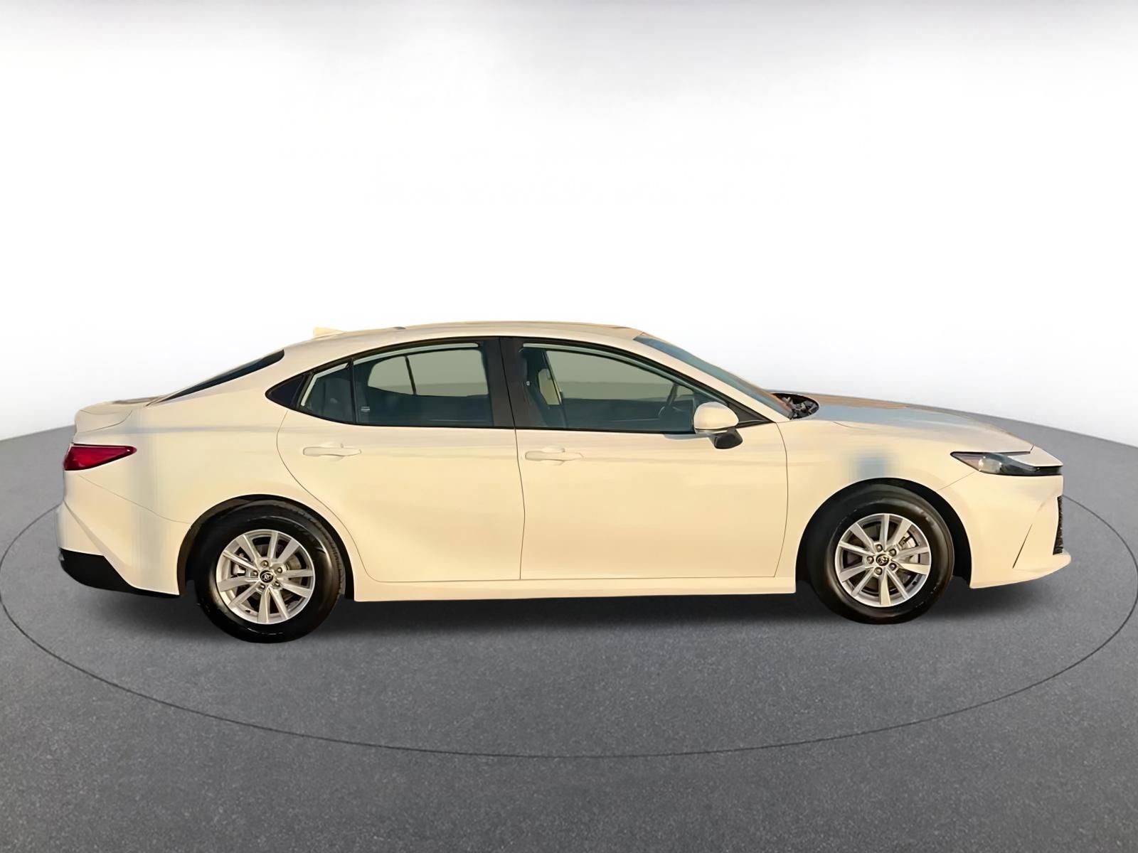 Thumbnail: 2025 Toyota Camry - 16