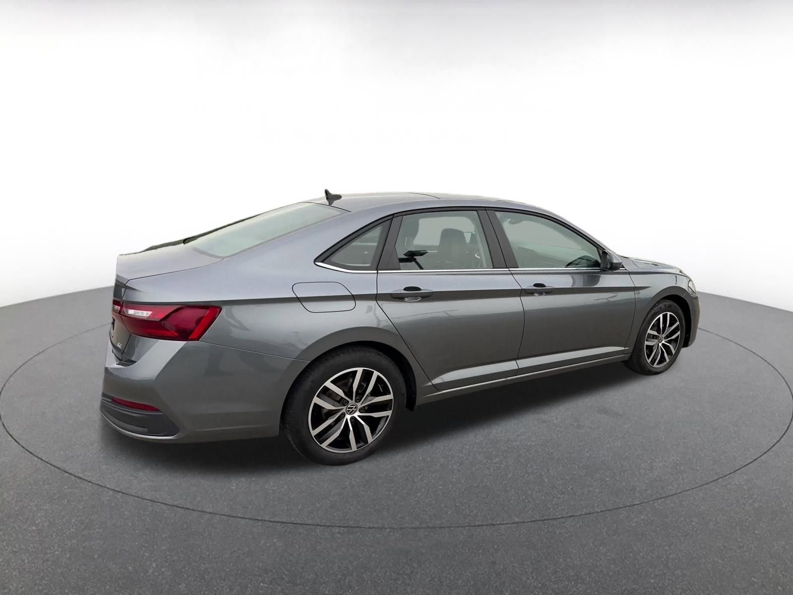 Thumbnail: 2025 Volkswagen Jetta - 15