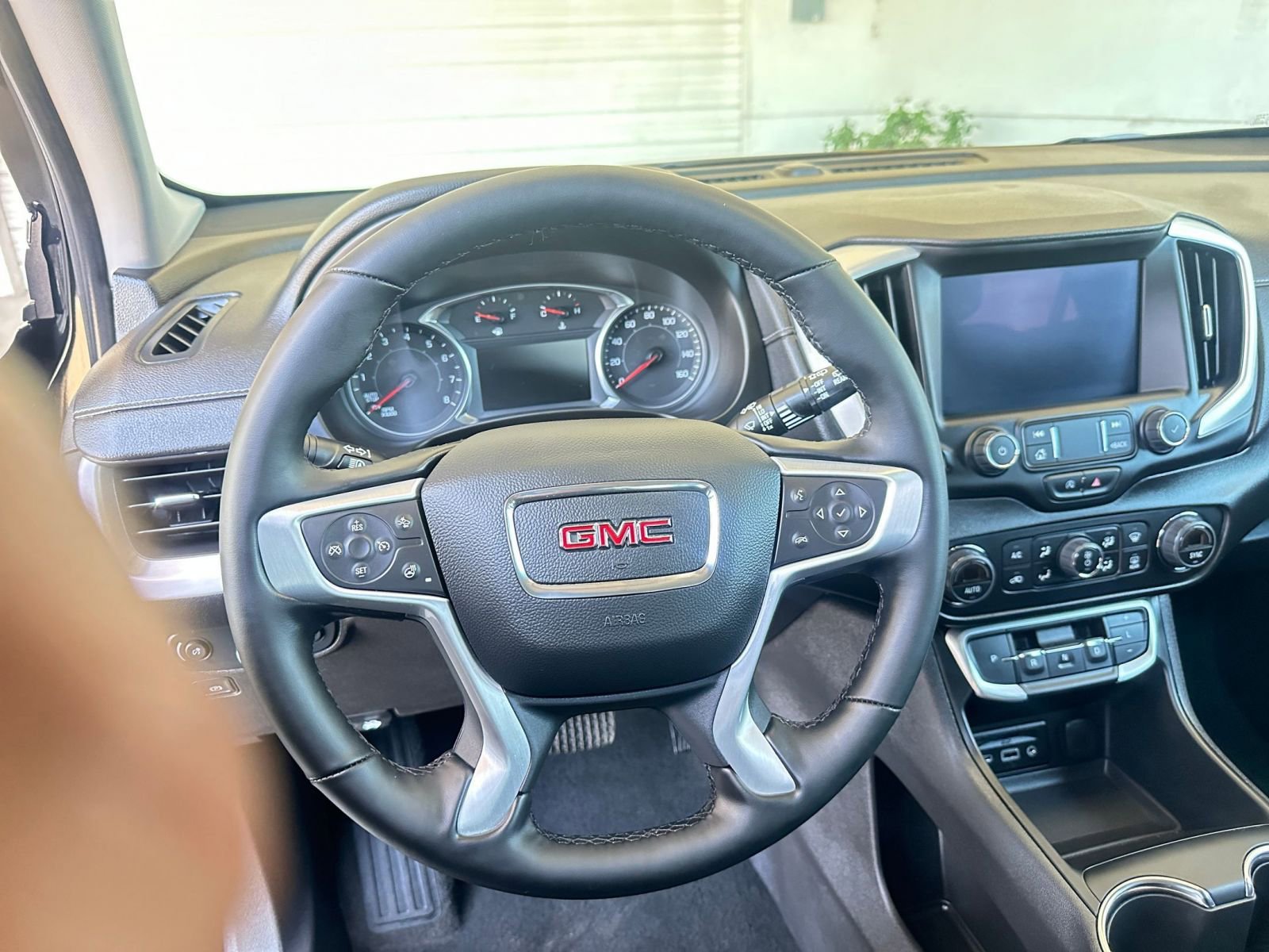 Thumbnail: 2024 GMC Terrain - 28