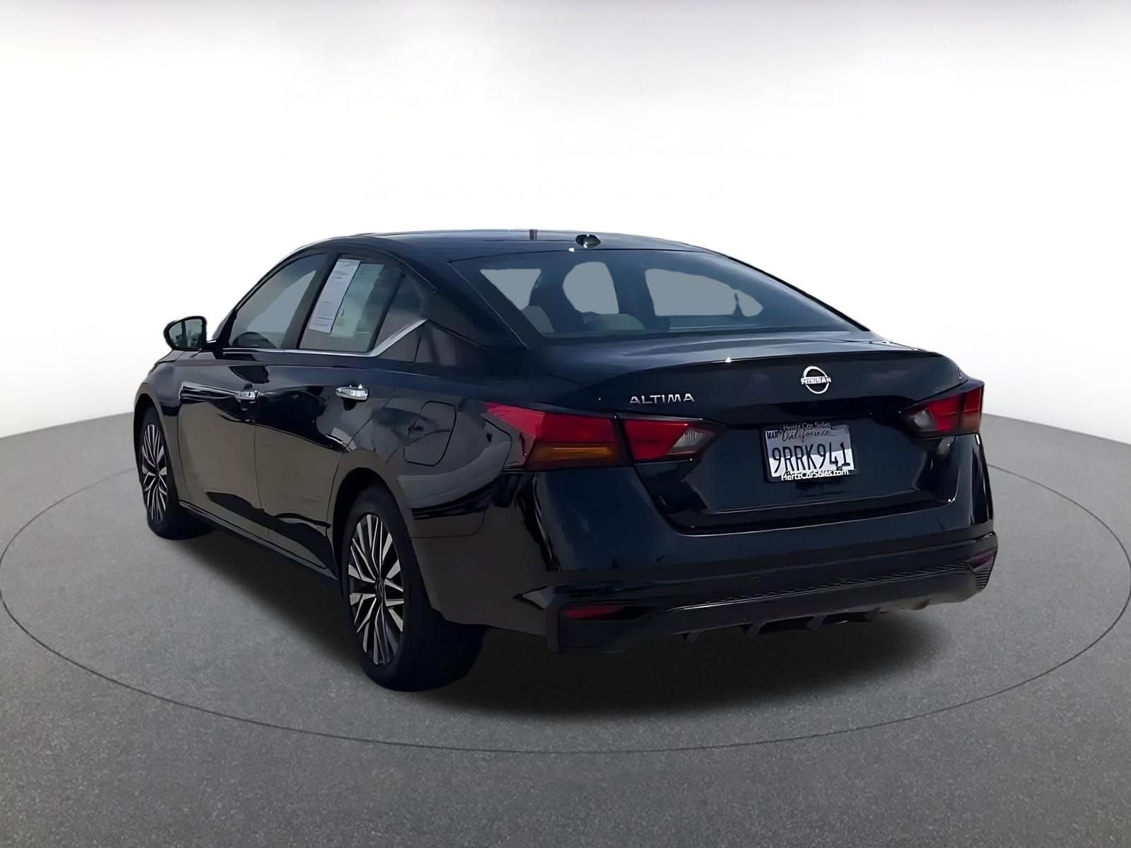 Thumbnail: 2025 Nissan Altima - 11