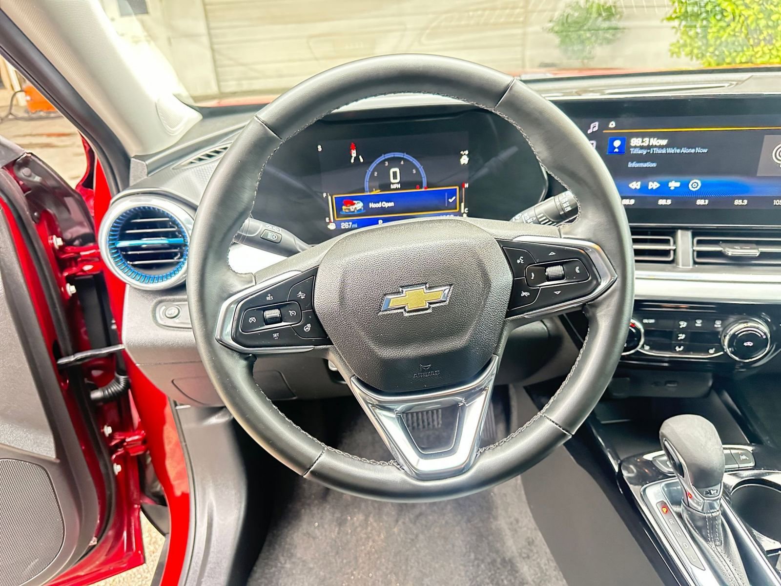 Thumbnail: 2025 Chevrolet Trax - 28