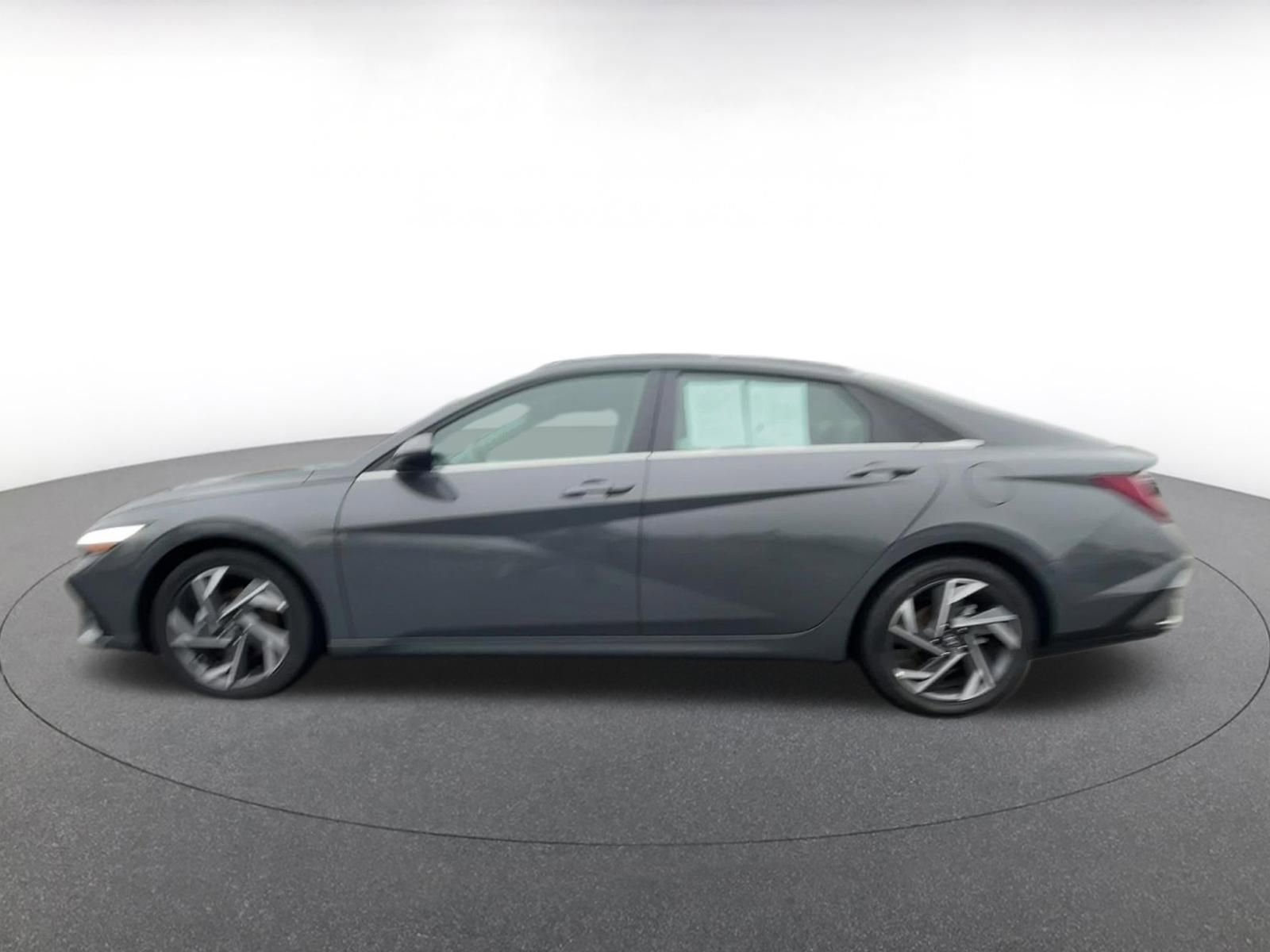 Thumbnail: 2025 Hyundai Elantra - 9