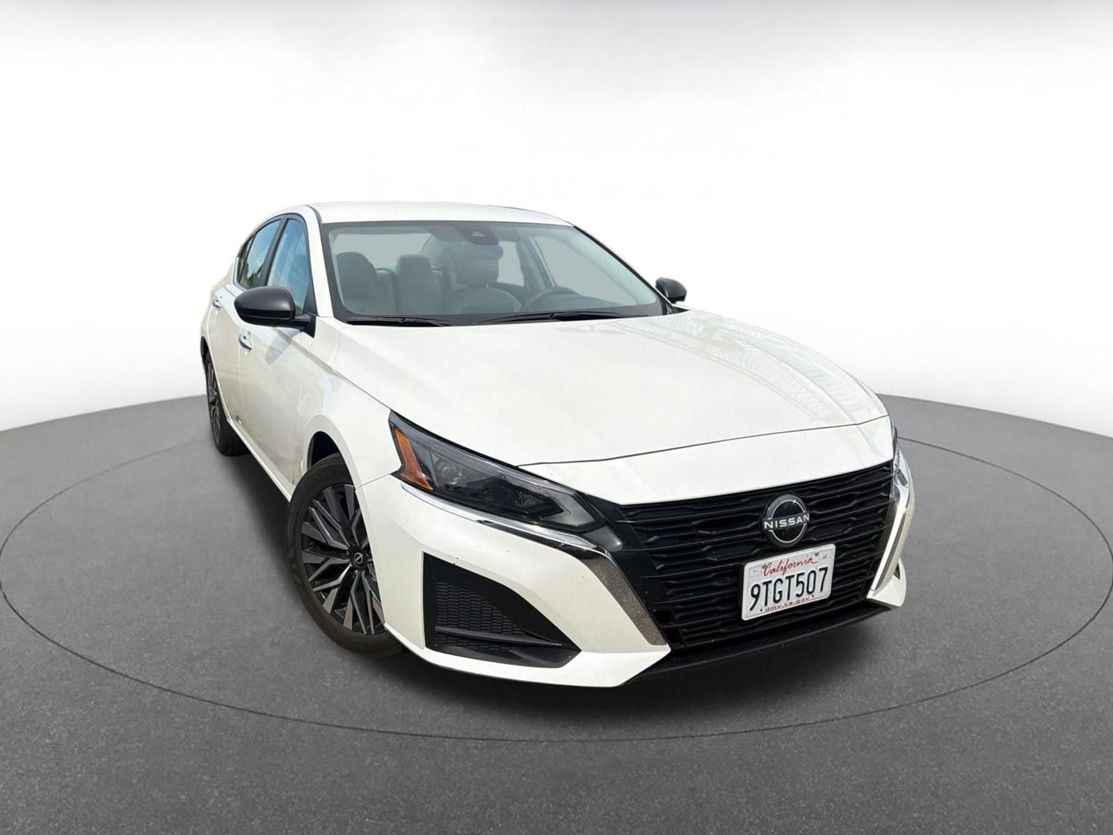 Thumbnail: 2025 Nissan Altima - 1