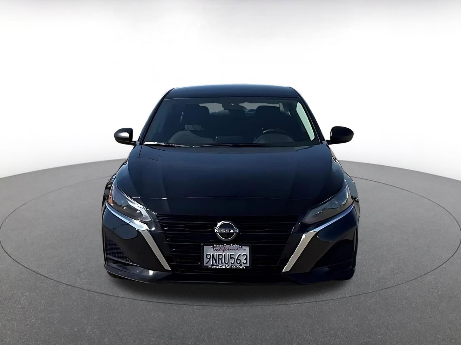 Thumbnail: 2025 Nissan Altima - 4