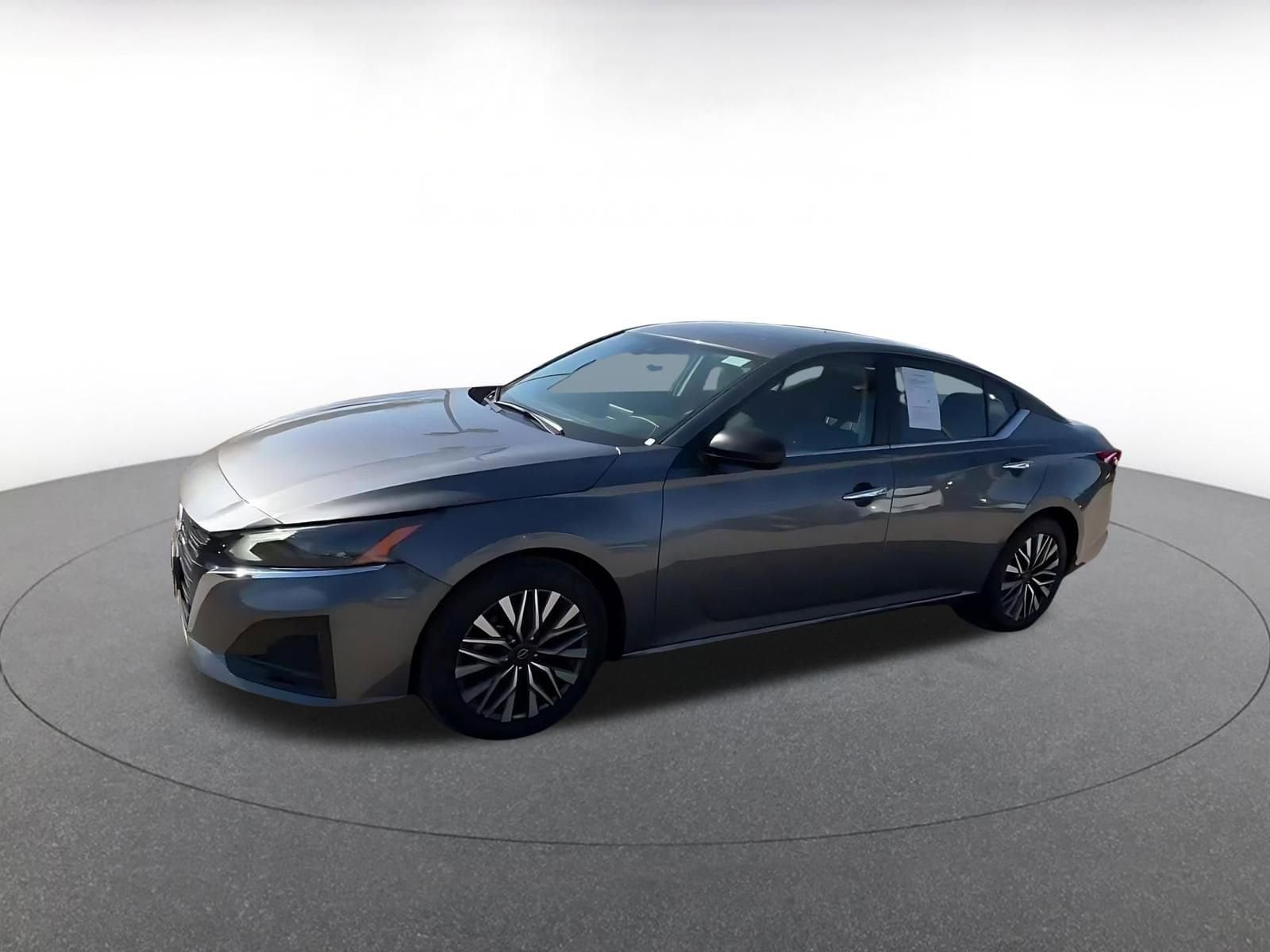 Thumbnail: 2025 Nissan Altima - 8