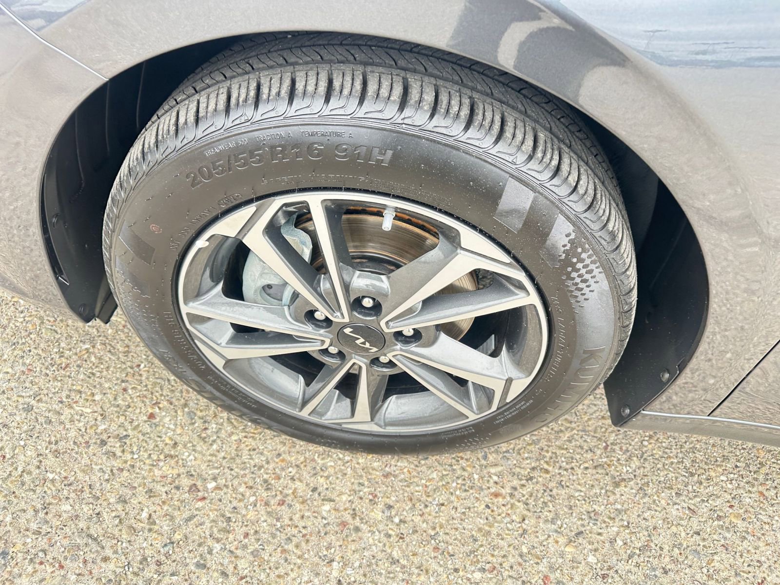 Thumbnail: 2024 Kia Forte - 30