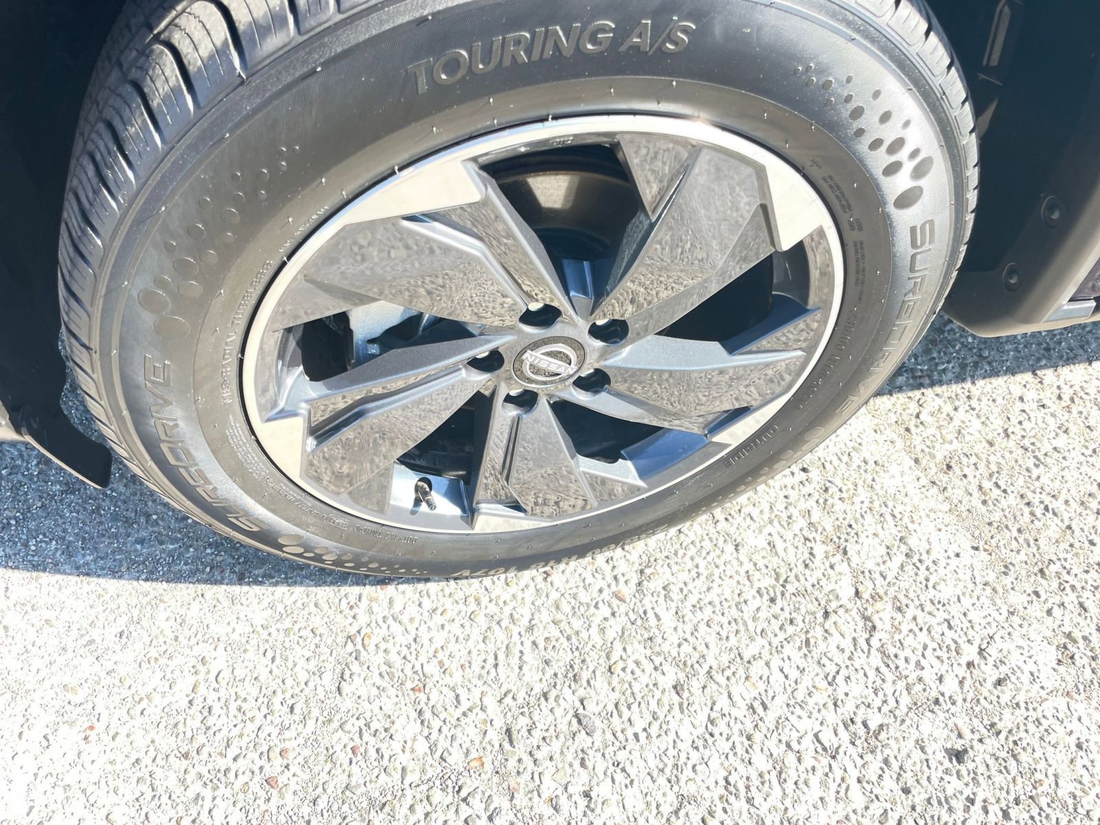 Thumbnail: 2025 Nissan Rogue - 32