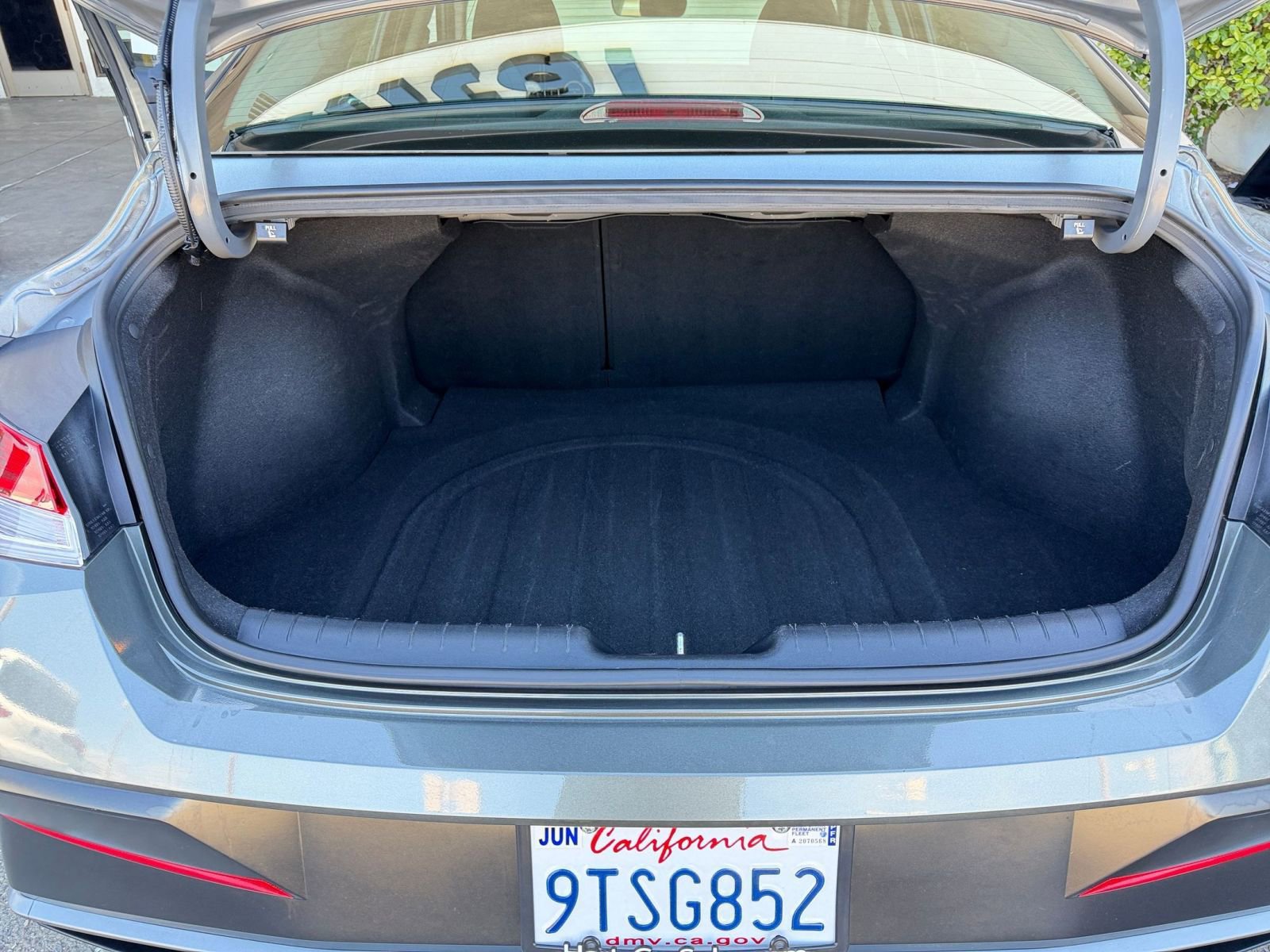 Thumbnail: 2025 Hyundai Elantra - 34