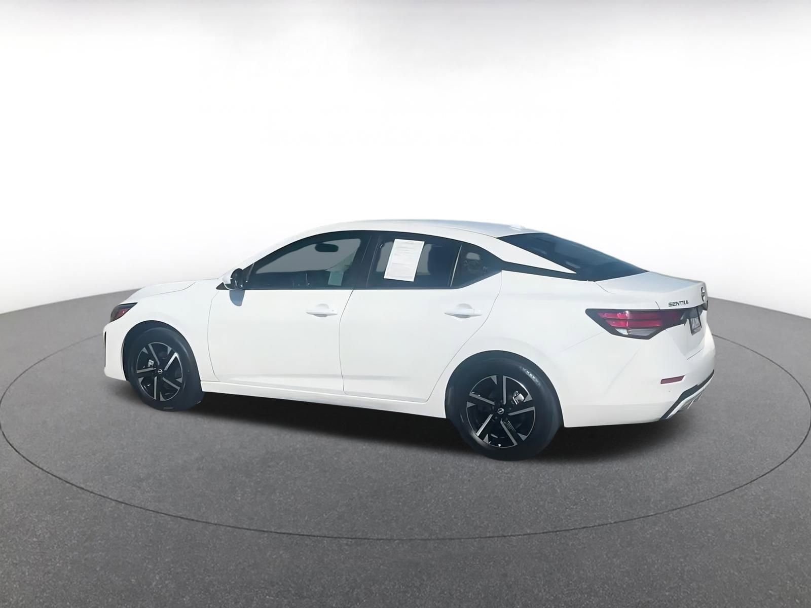 Thumbnail: 2024 Nissan Sentra - 10