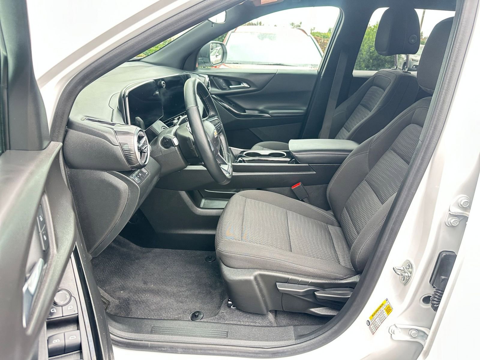 Thumbnail: 2025 Chevrolet Equinox - 27