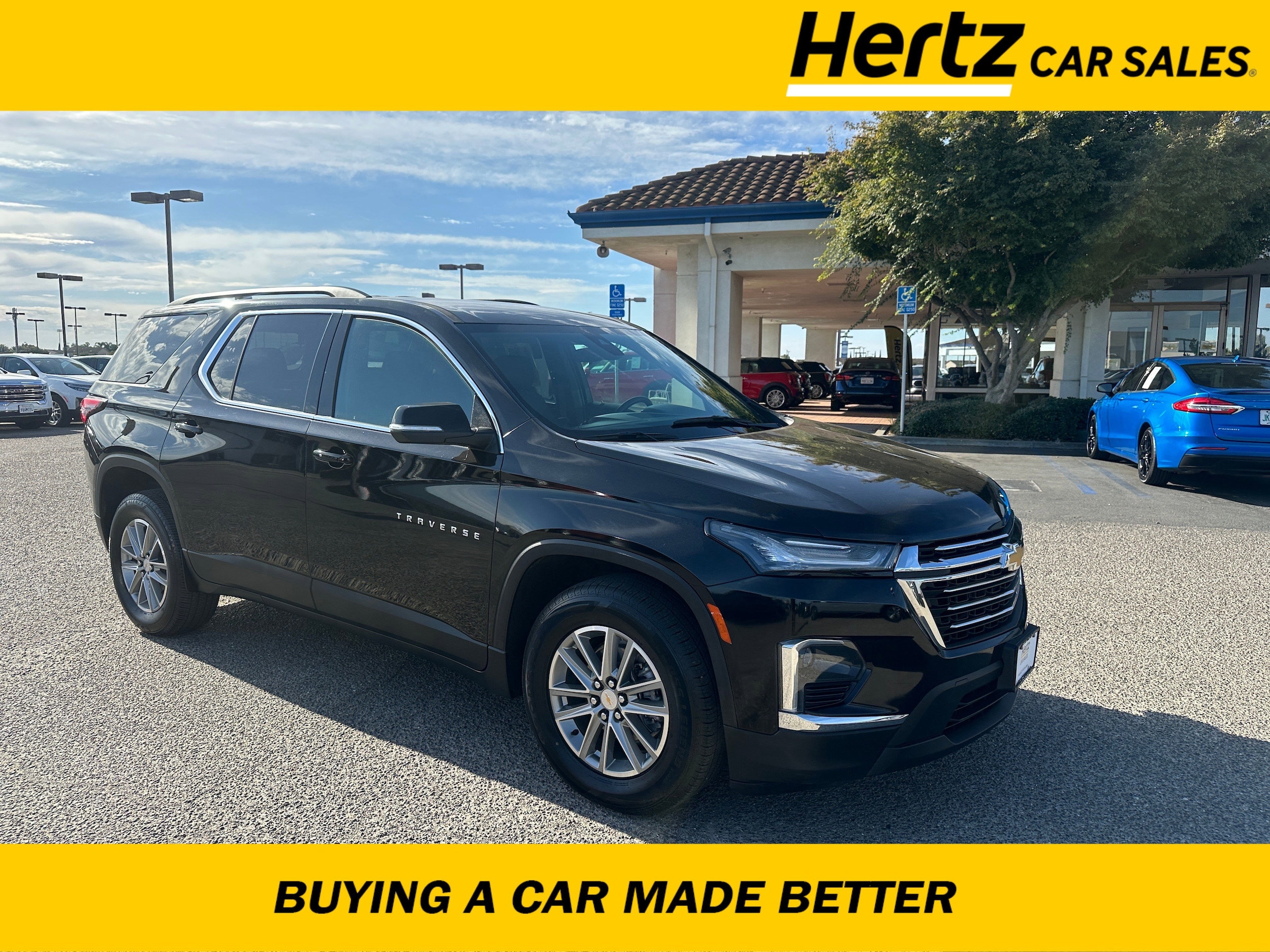 2023 Chevrolet Traverse LT Hero Image