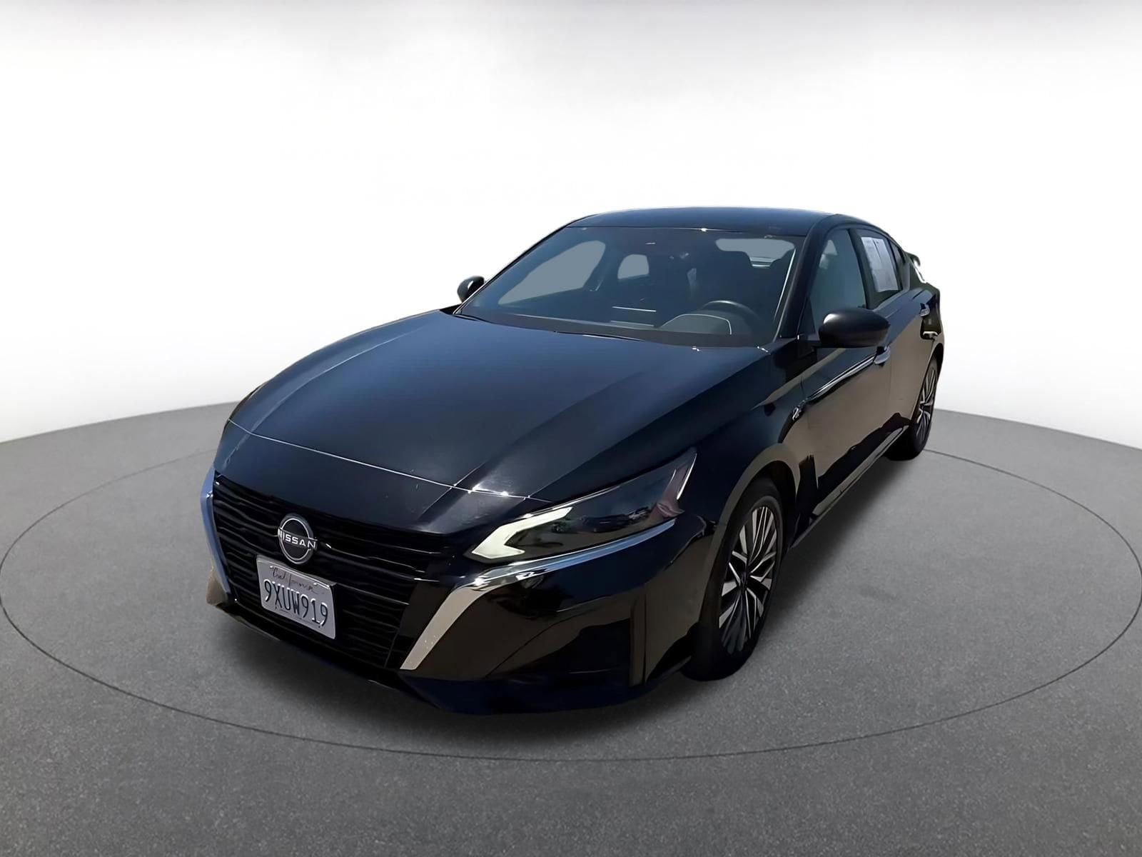 Thumbnail: 2025 Nissan Altima - 7
