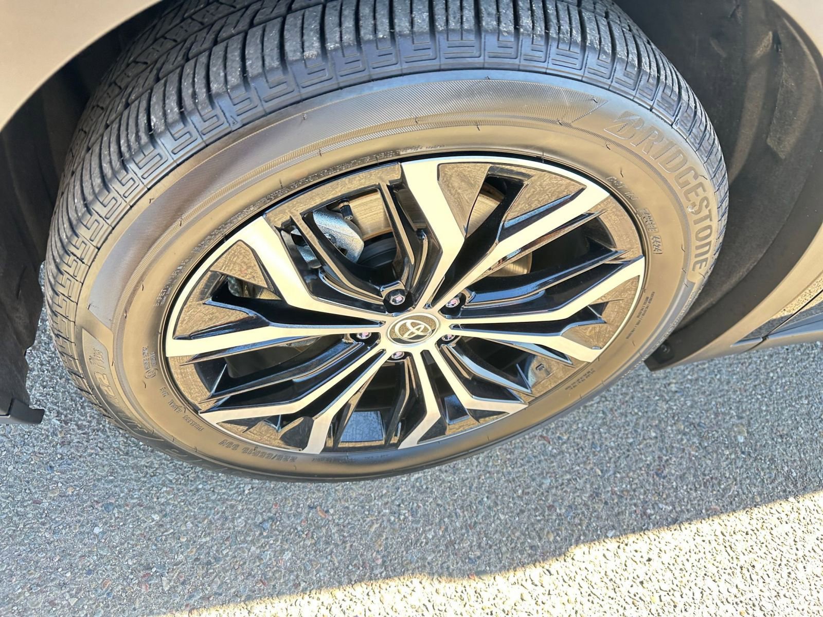 Thumbnail: 2025 Toyota Crown - 30