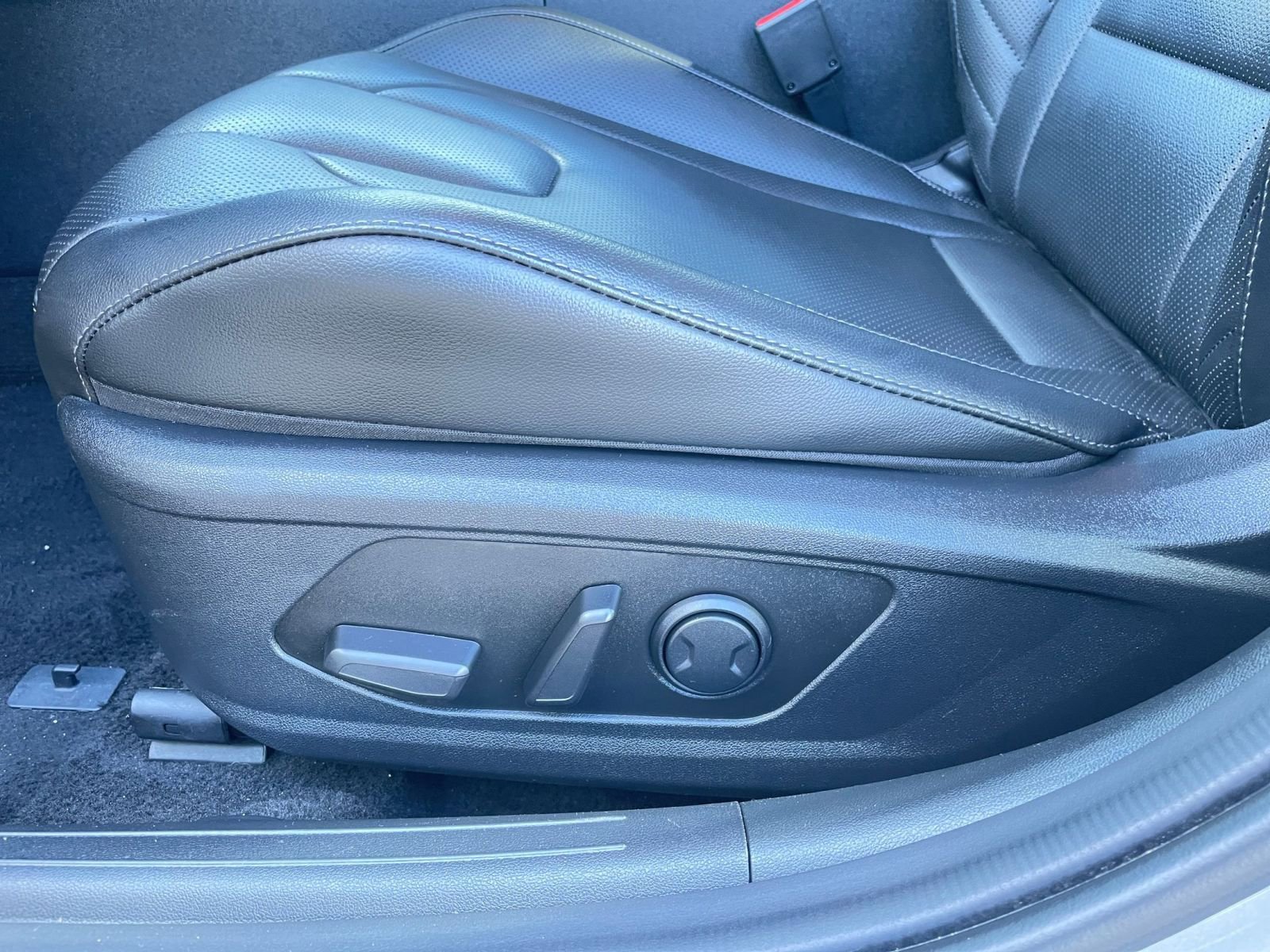 Thumbnail: 2025 Hyundai Elantra - 23