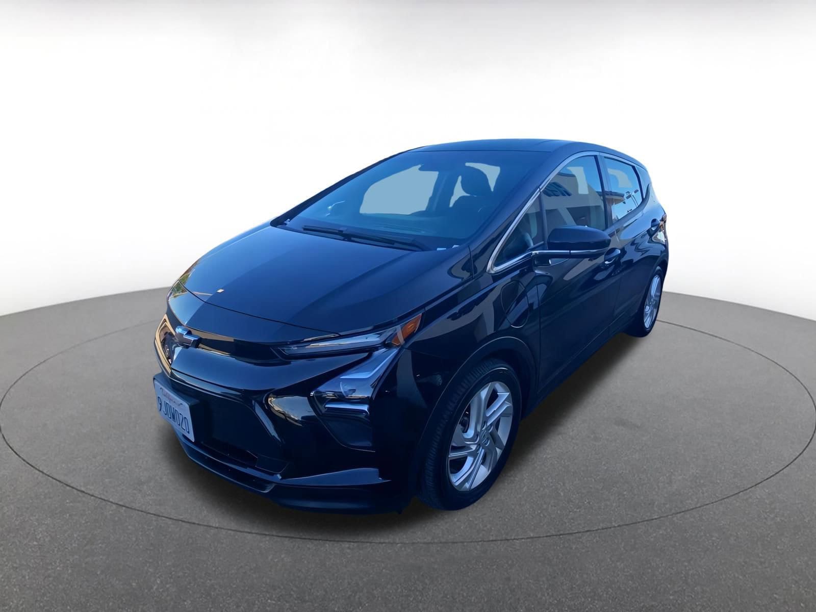 Thumbnail: 2023 Chevrolet Bolt EV - 3