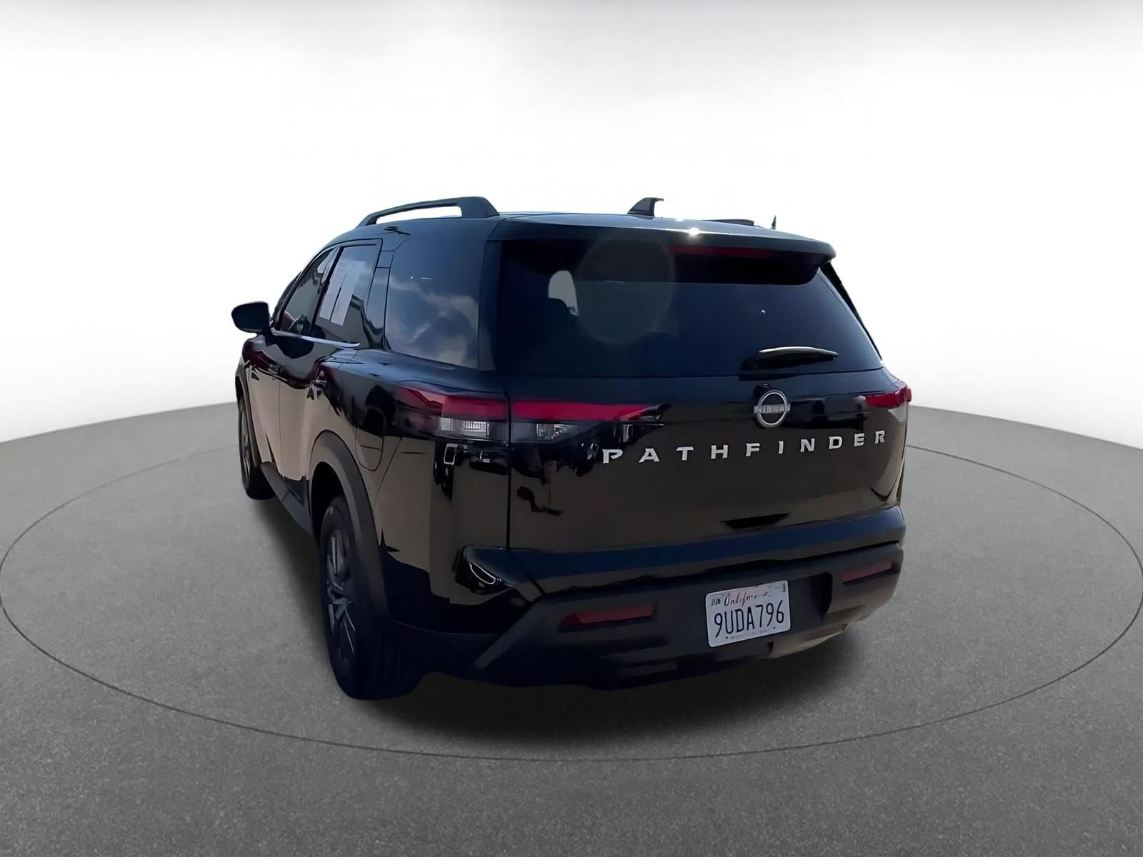 Thumbnail: 2025 Nissan Pathfinder - 10