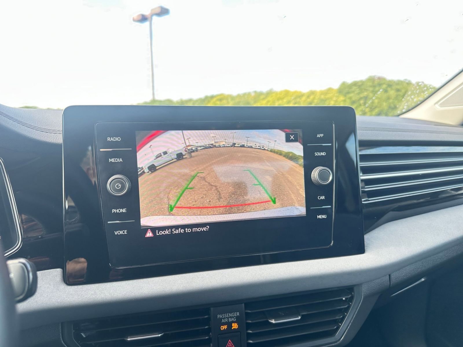 Thumbnail: 2025 Volkswagen Jetta - 17