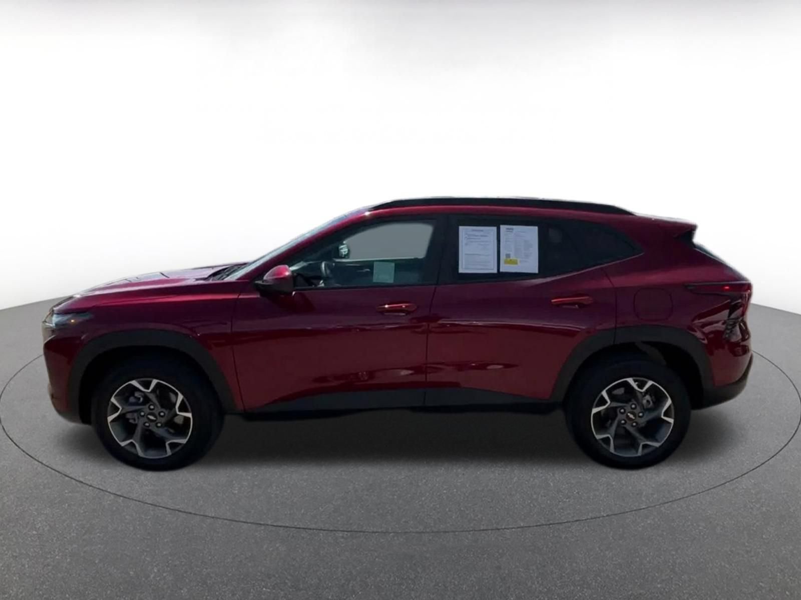 Thumbnail: 2025 Chevrolet Trax - 7