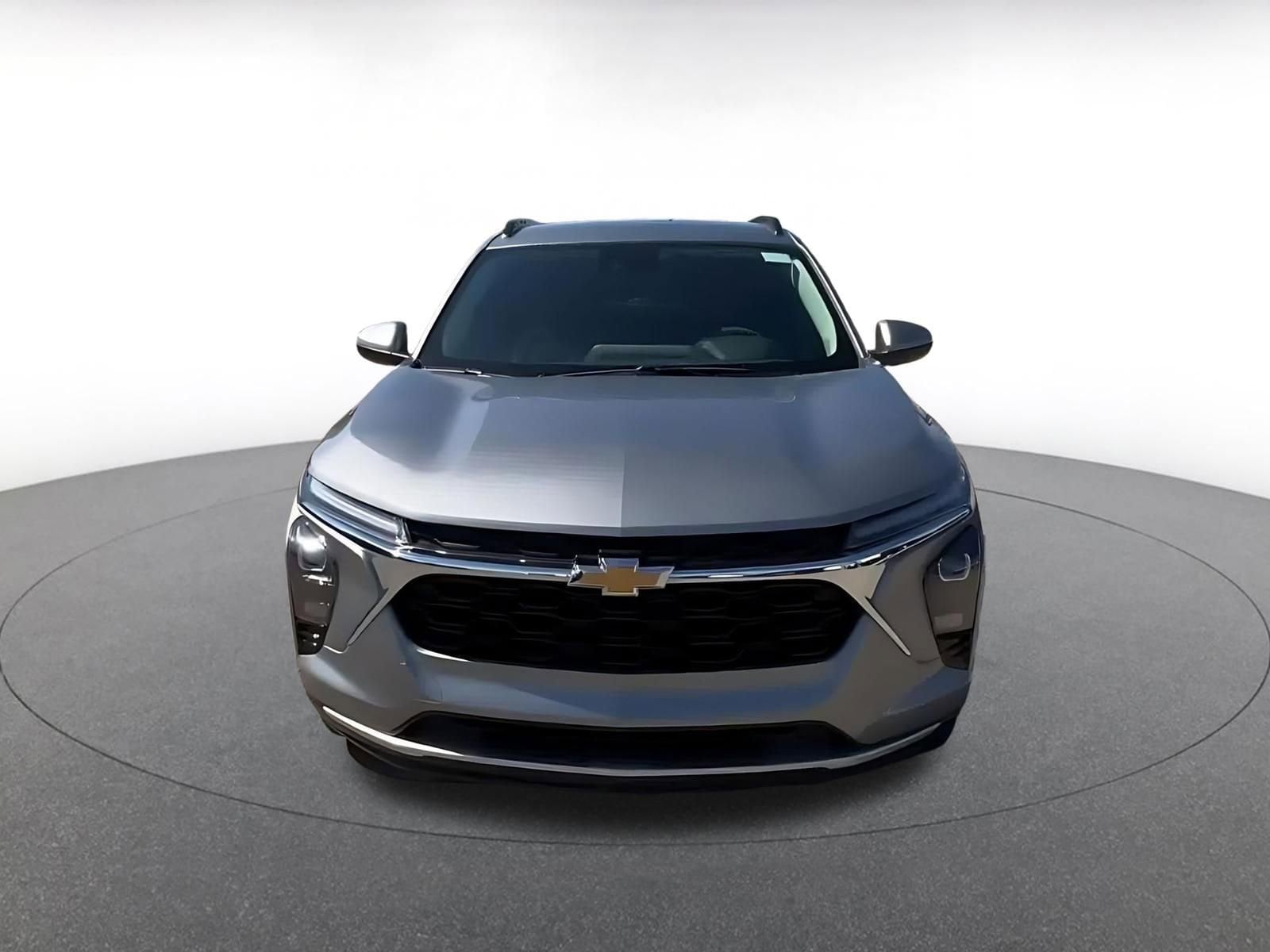 Thumbnail: 2025 Chevrolet Trax - 4