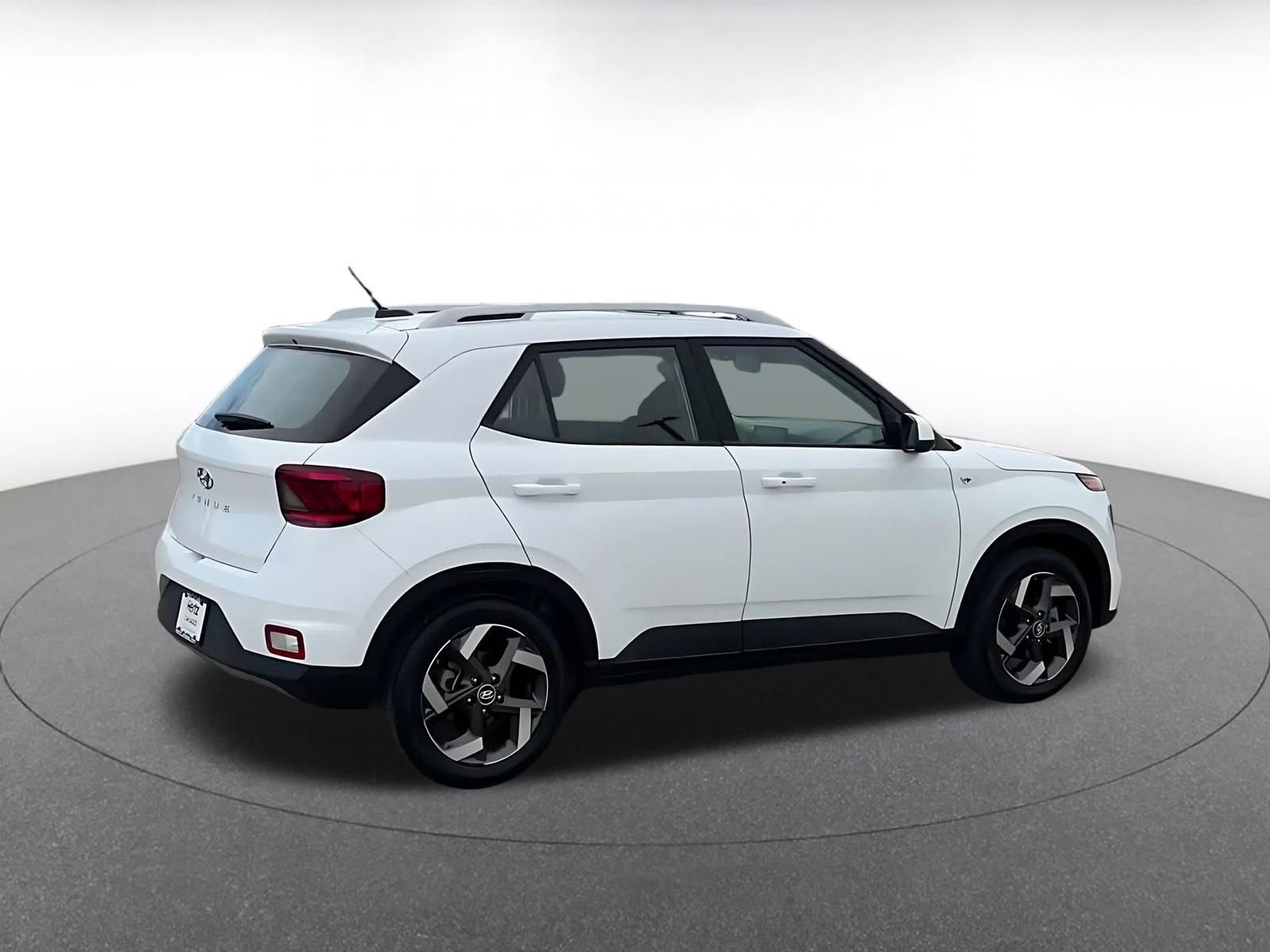 Thumbnail: 2025 Hyundai Venue - 15