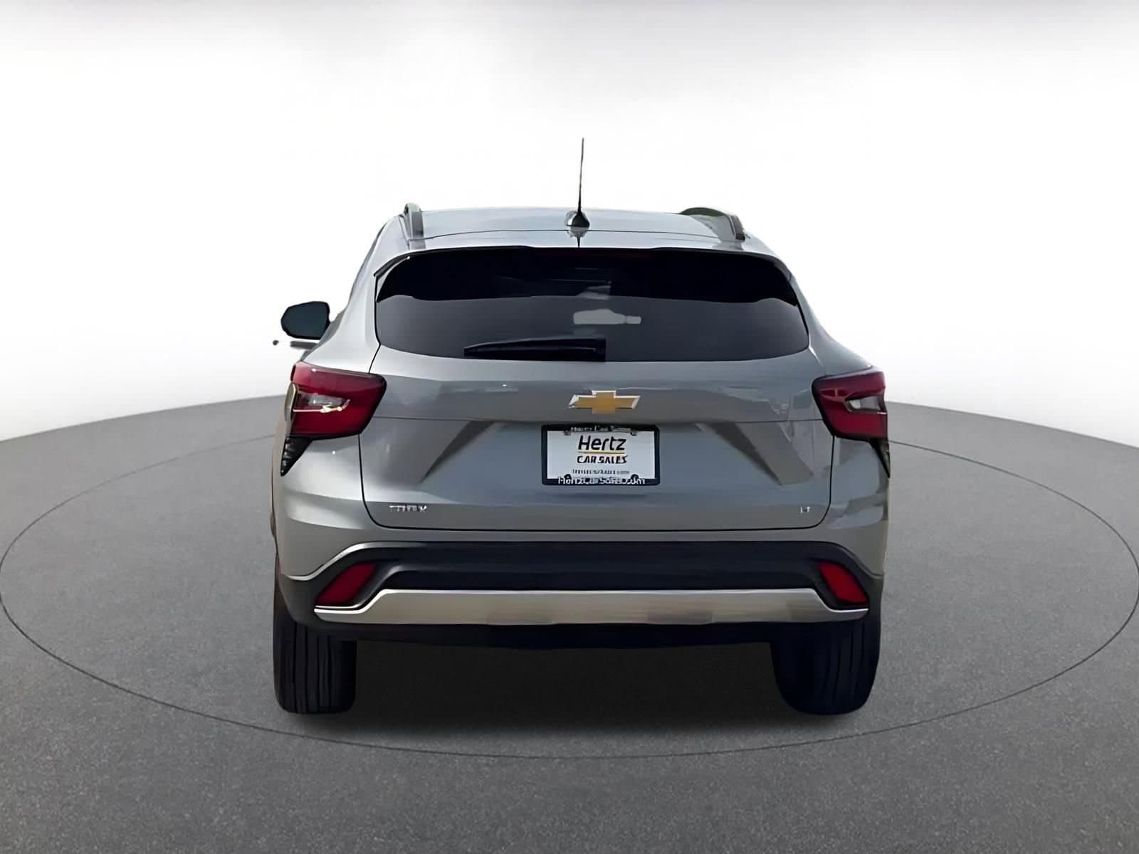 Thumbnail: 2025 Chevrolet Trax - 12