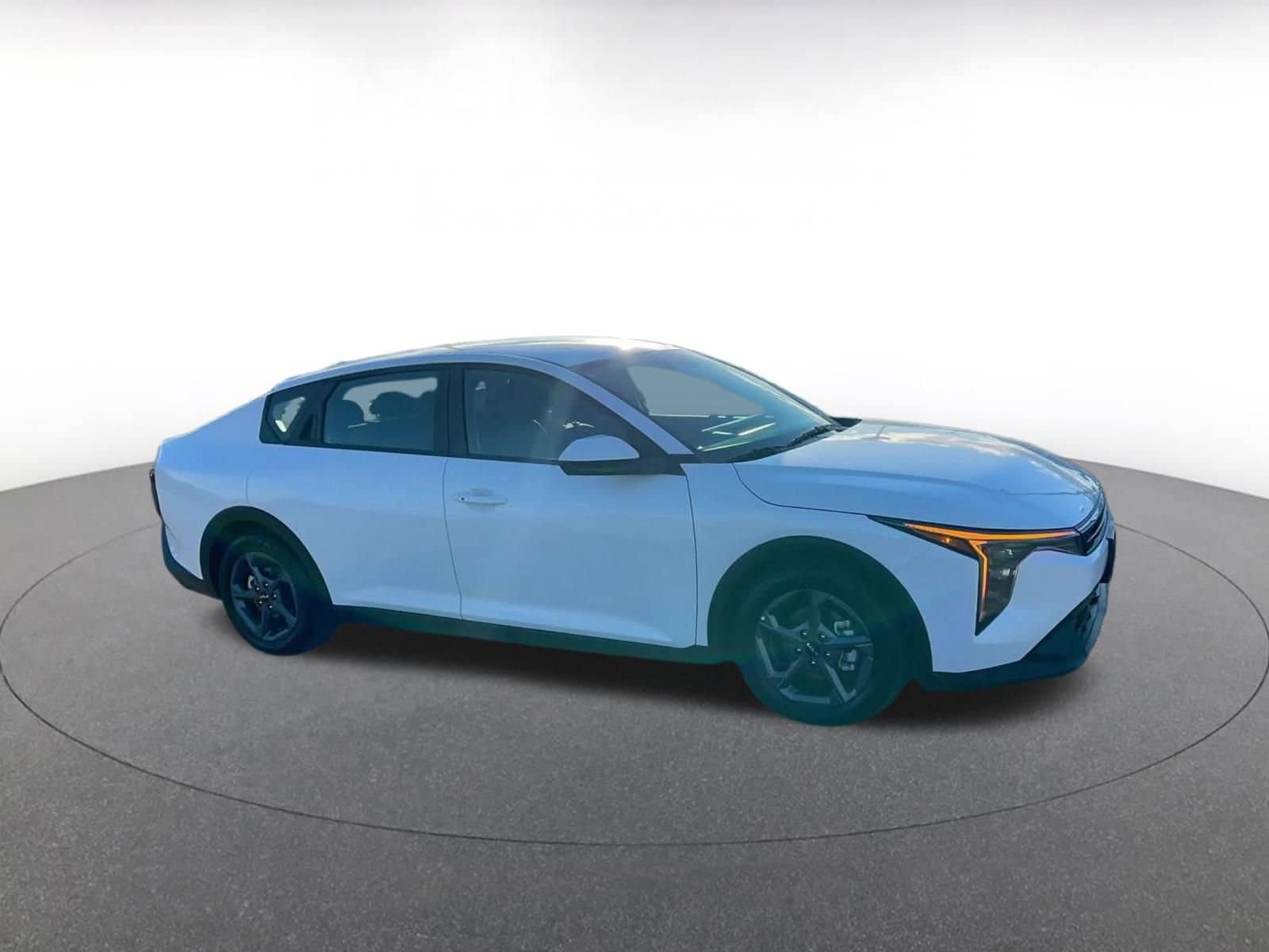 Thumbnail: 2025 Kia K4 - 2