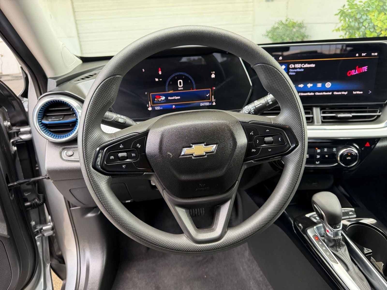 Thumbnail: 2025 Chevrolet Trax - 29