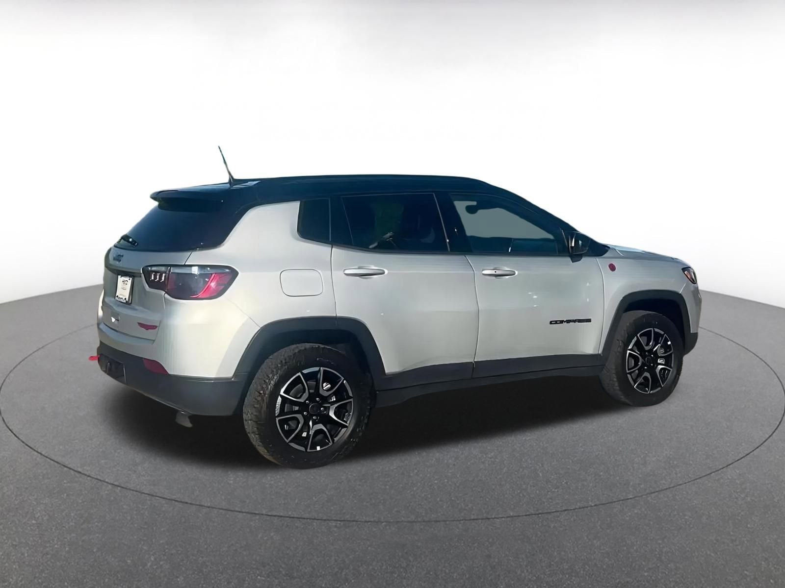 Thumbnail: 2025 Jeep Compass - 14