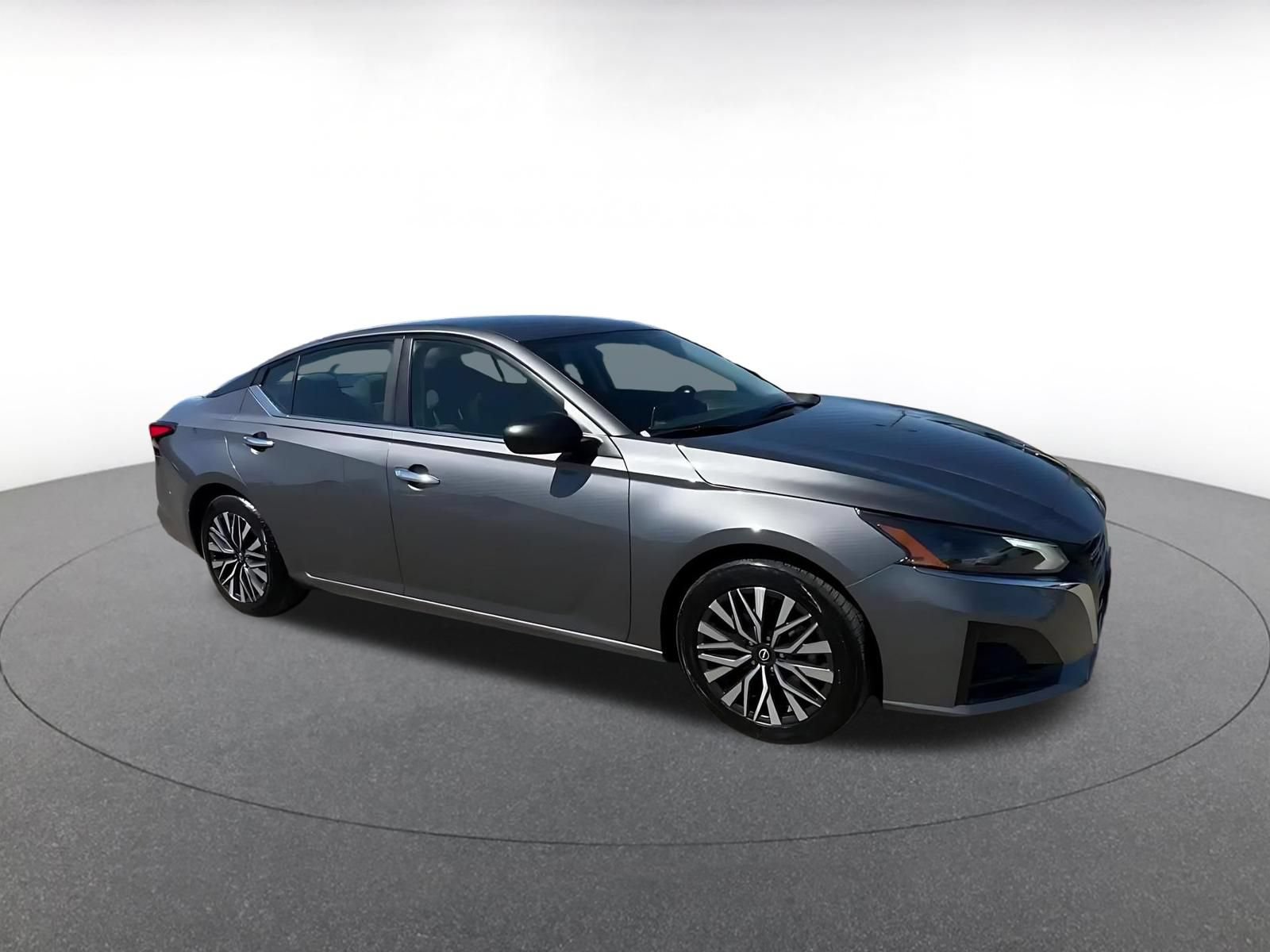 Thumbnail: 2025 Nissan Altima - 2