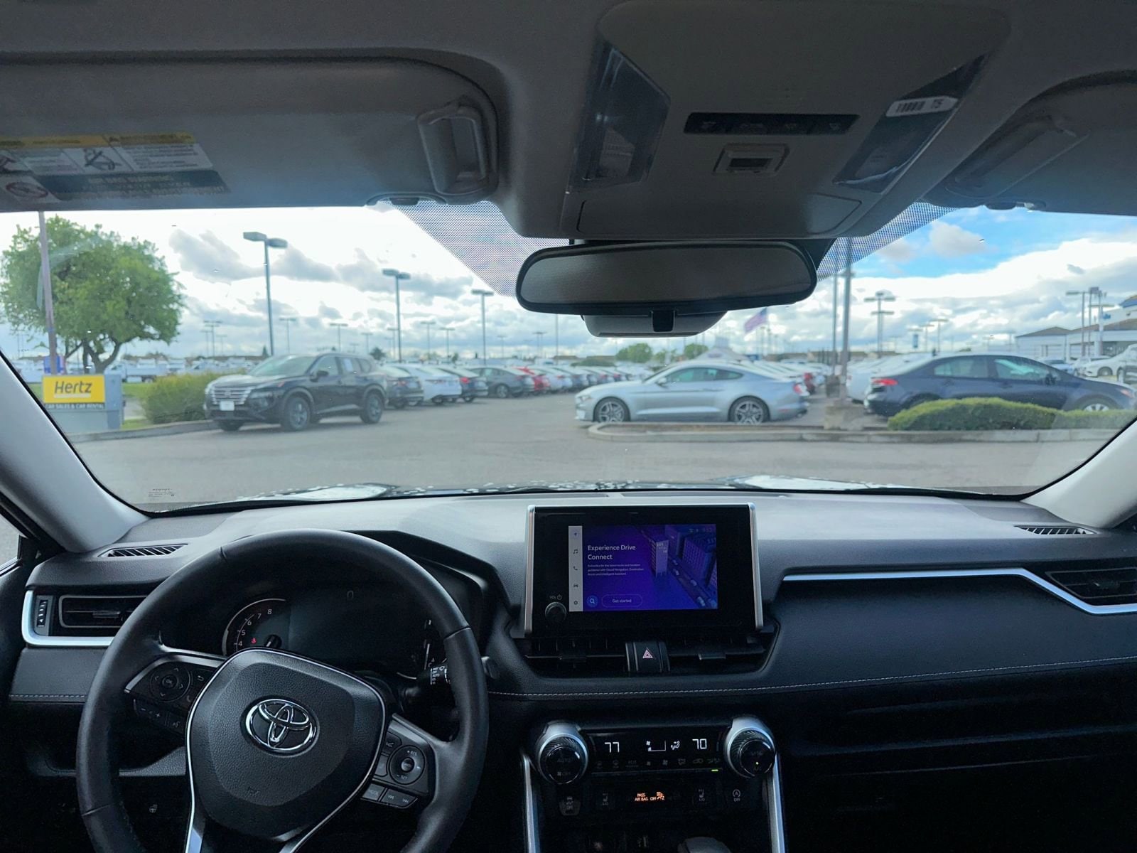 2024 Toyota RAV4 XLE 33