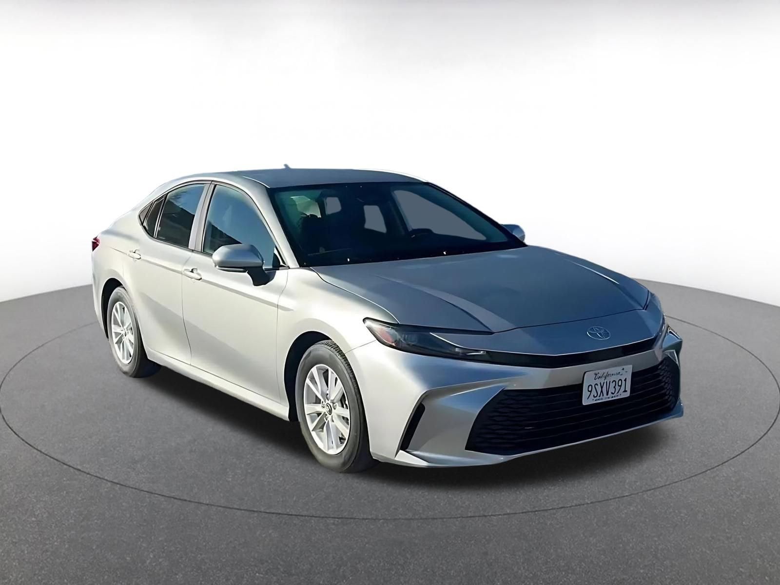 Thumbnail: 2025 Toyota Camry - 3