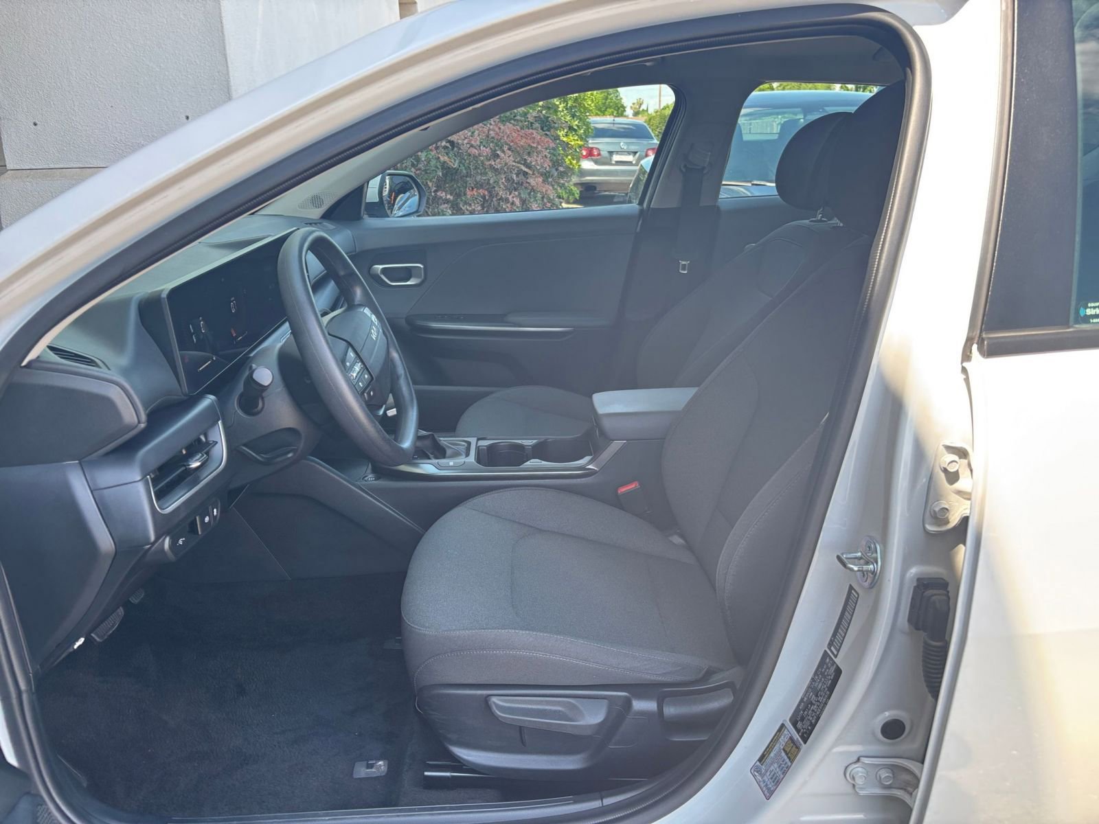 Thumbnail: 2025 Kia K4 - 27