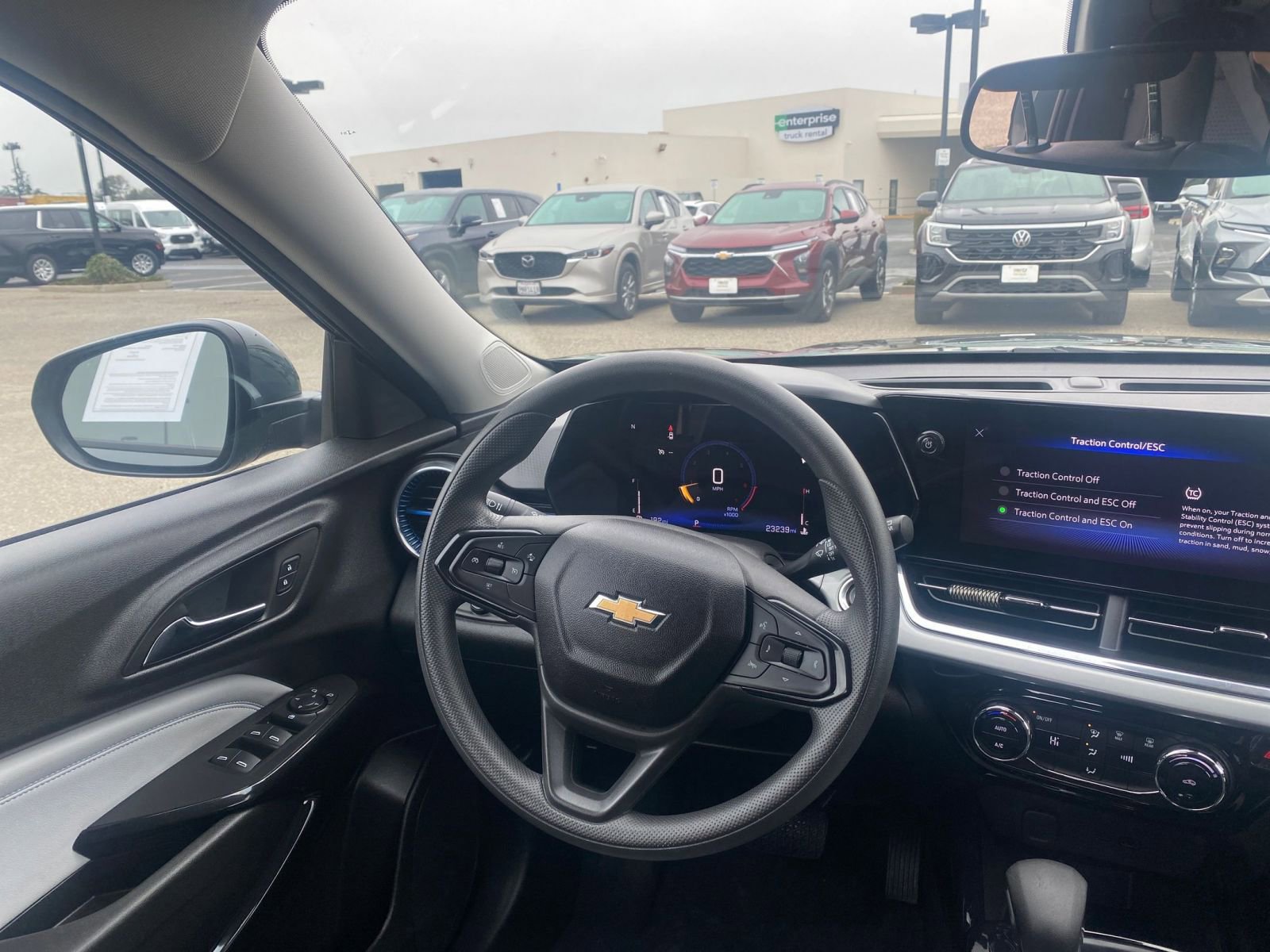 Thumbnail: 2025 Chevrolet Trax - 34