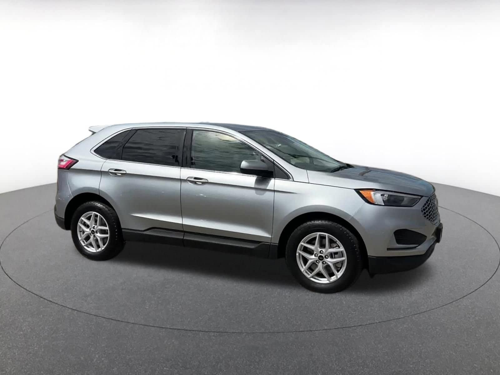 Thumbnail: 2024 Ford Edge - 2