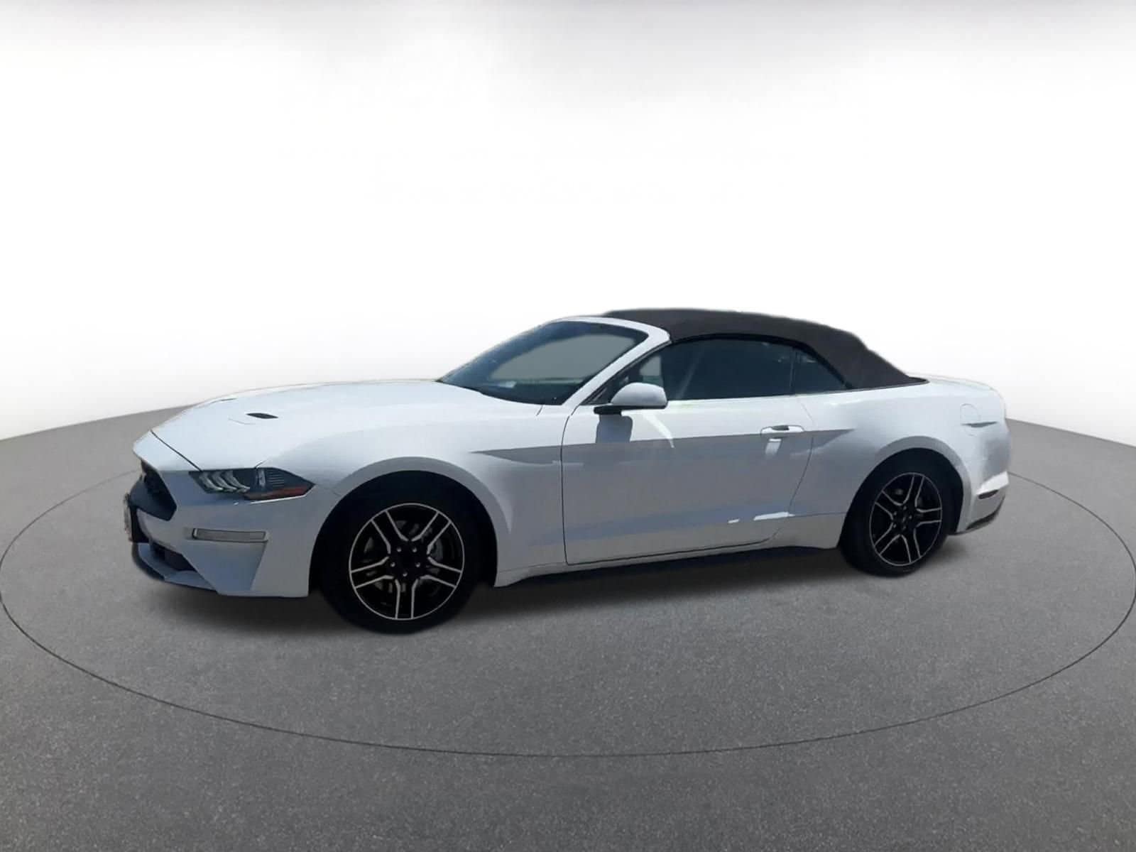 2023 Ford Mustang  7