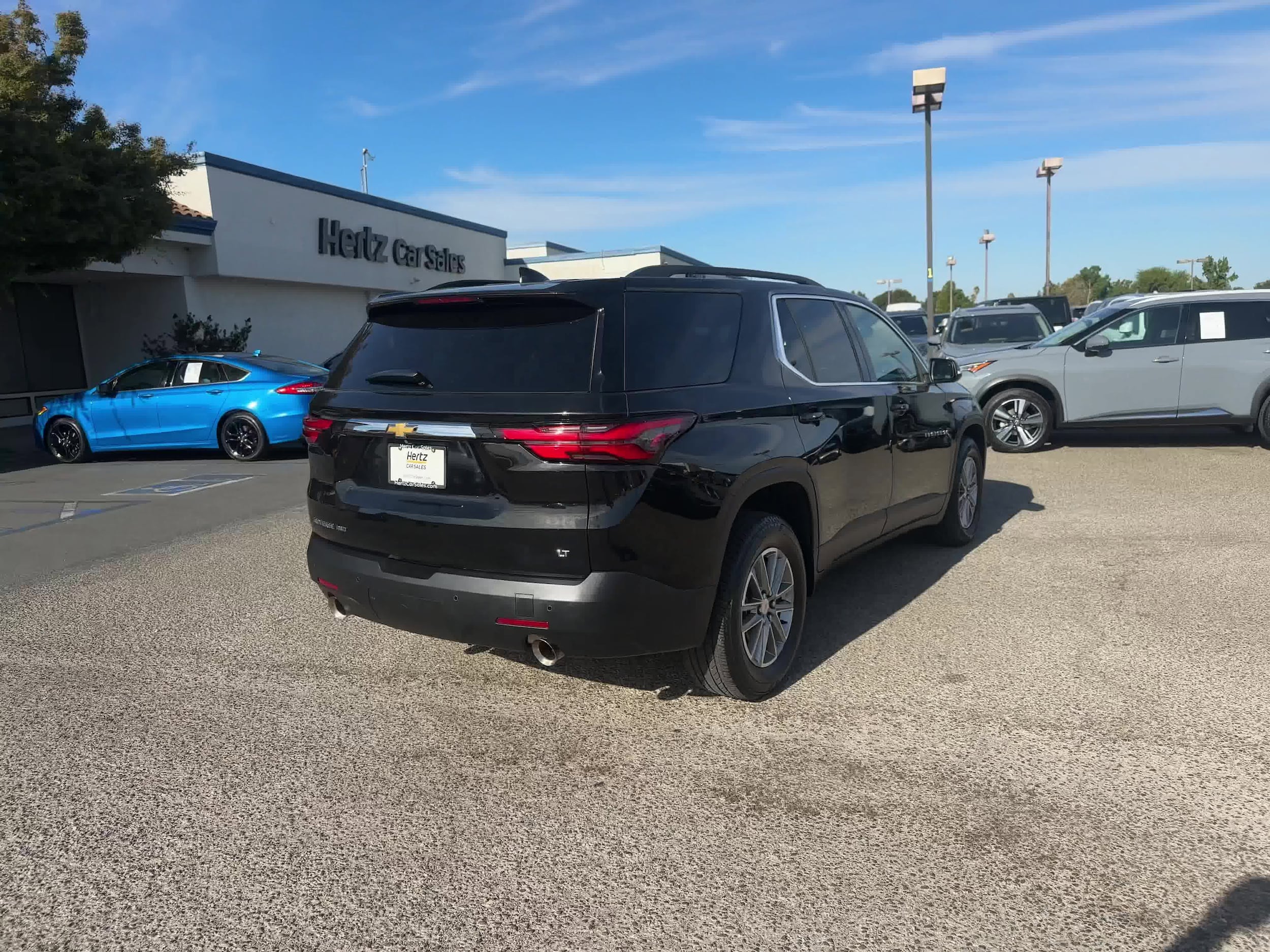 2023 Chevrolet Traverse LT 2