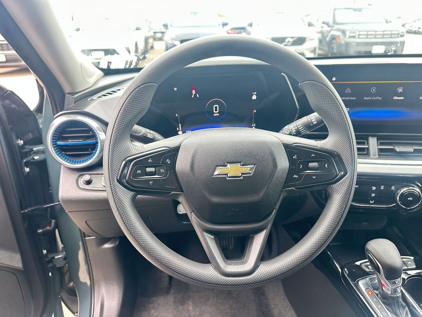 Thumbnail: 2025 Chevrolet Trax - 28