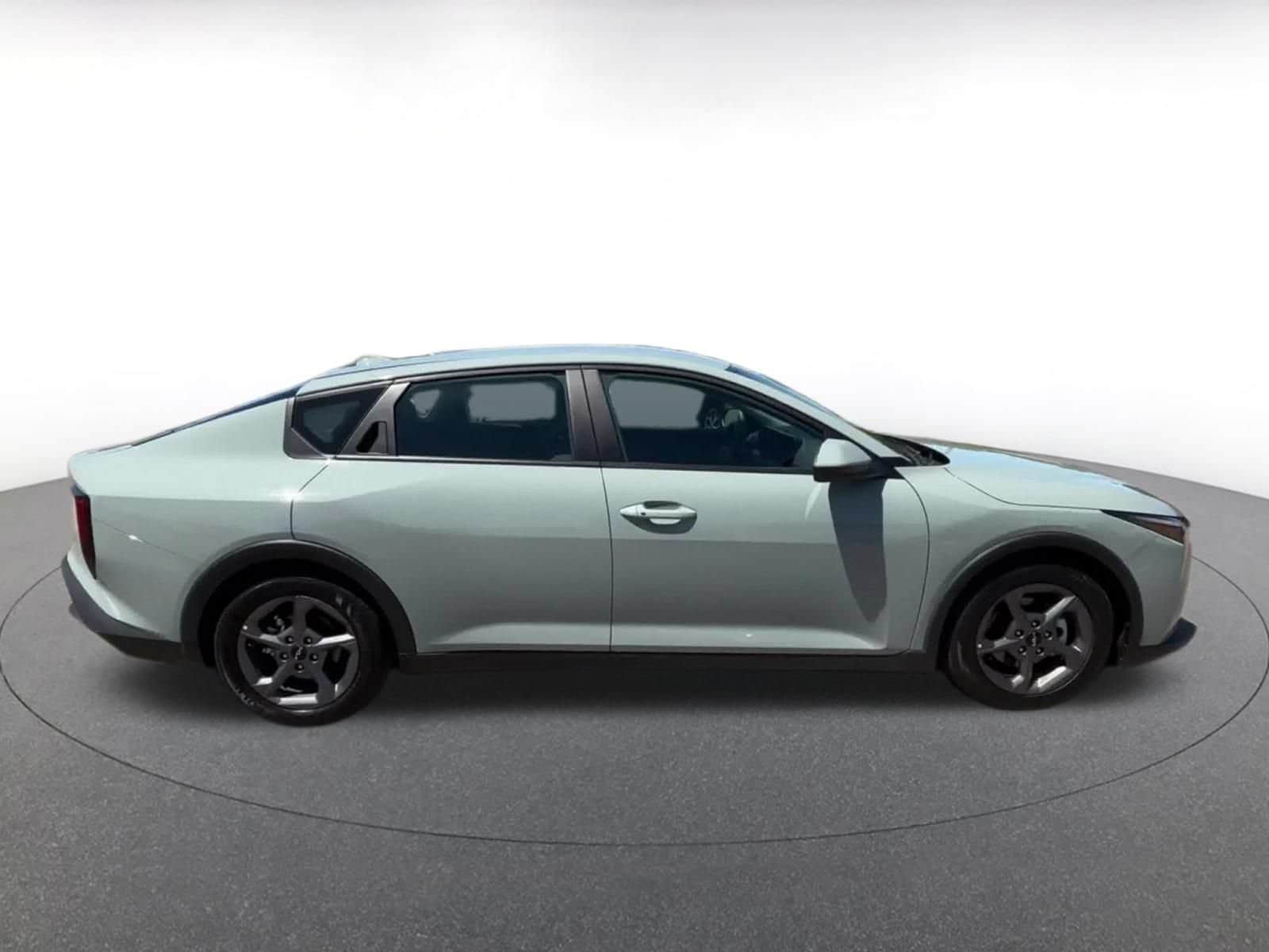 Thumbnail: 2025 Kia K4 - 16